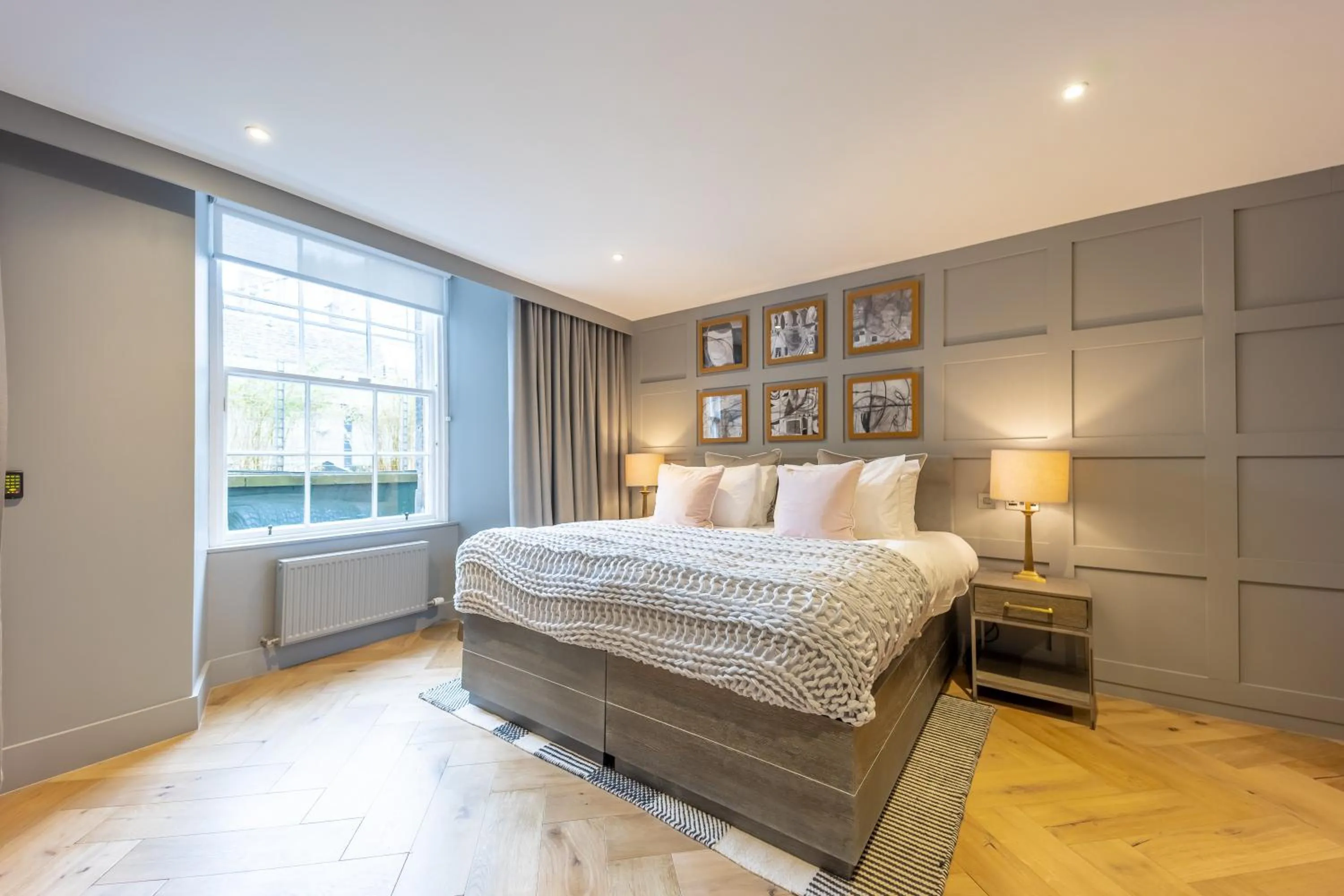 Bed in No1 Apartments Edinburgh - New Town