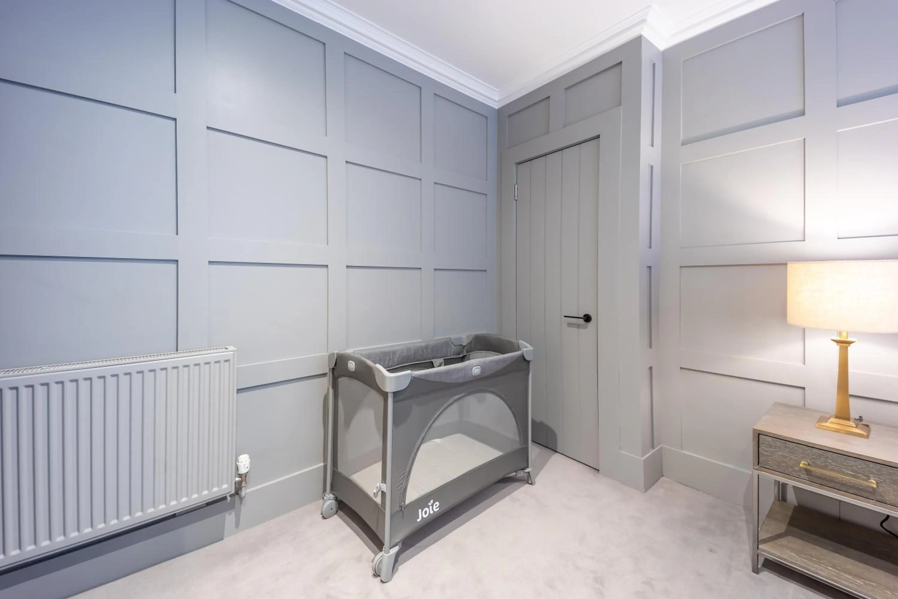 cot in No1 Apartments Edinburgh - New Town