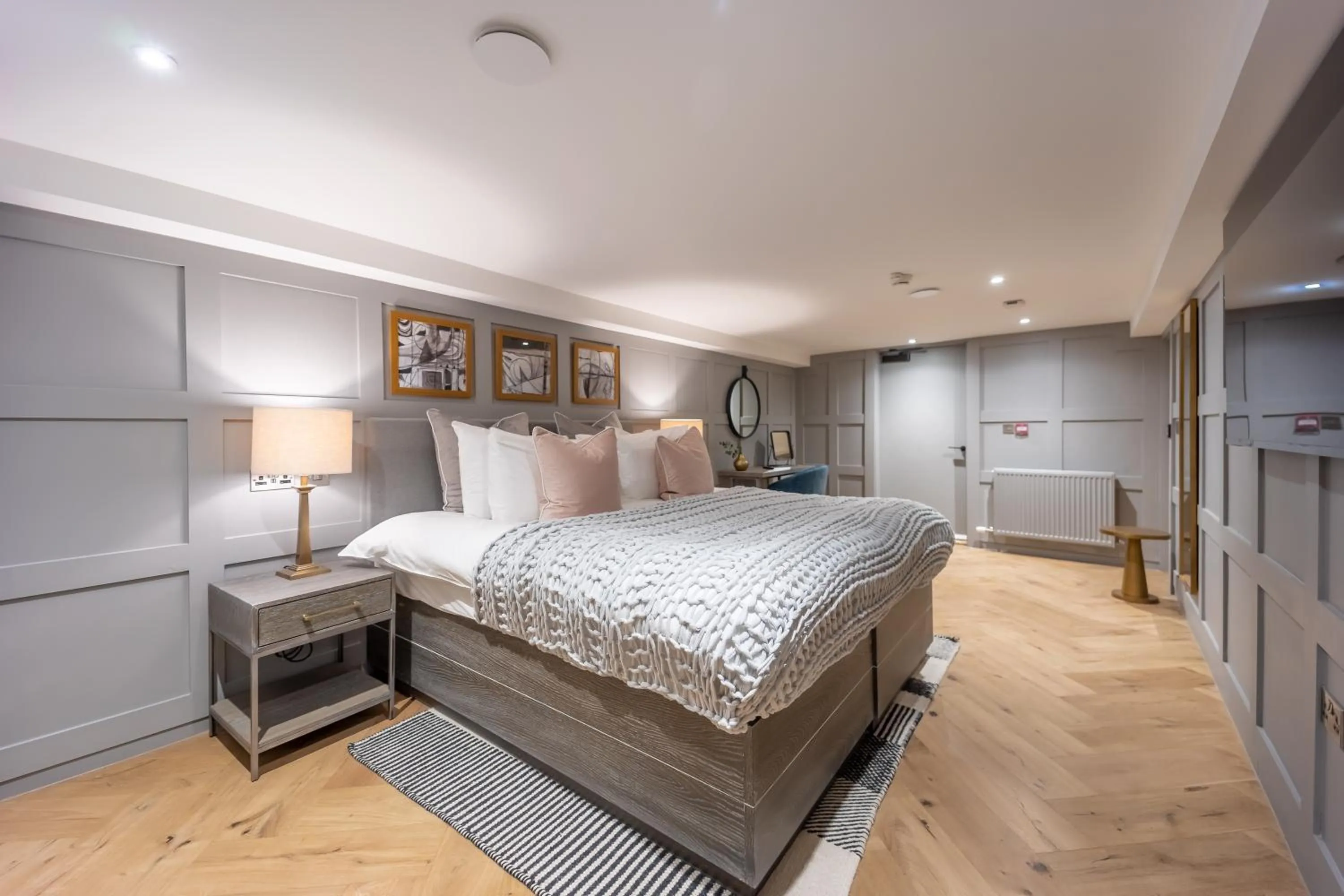 Bed in No1 Apartments Edinburgh - New Town