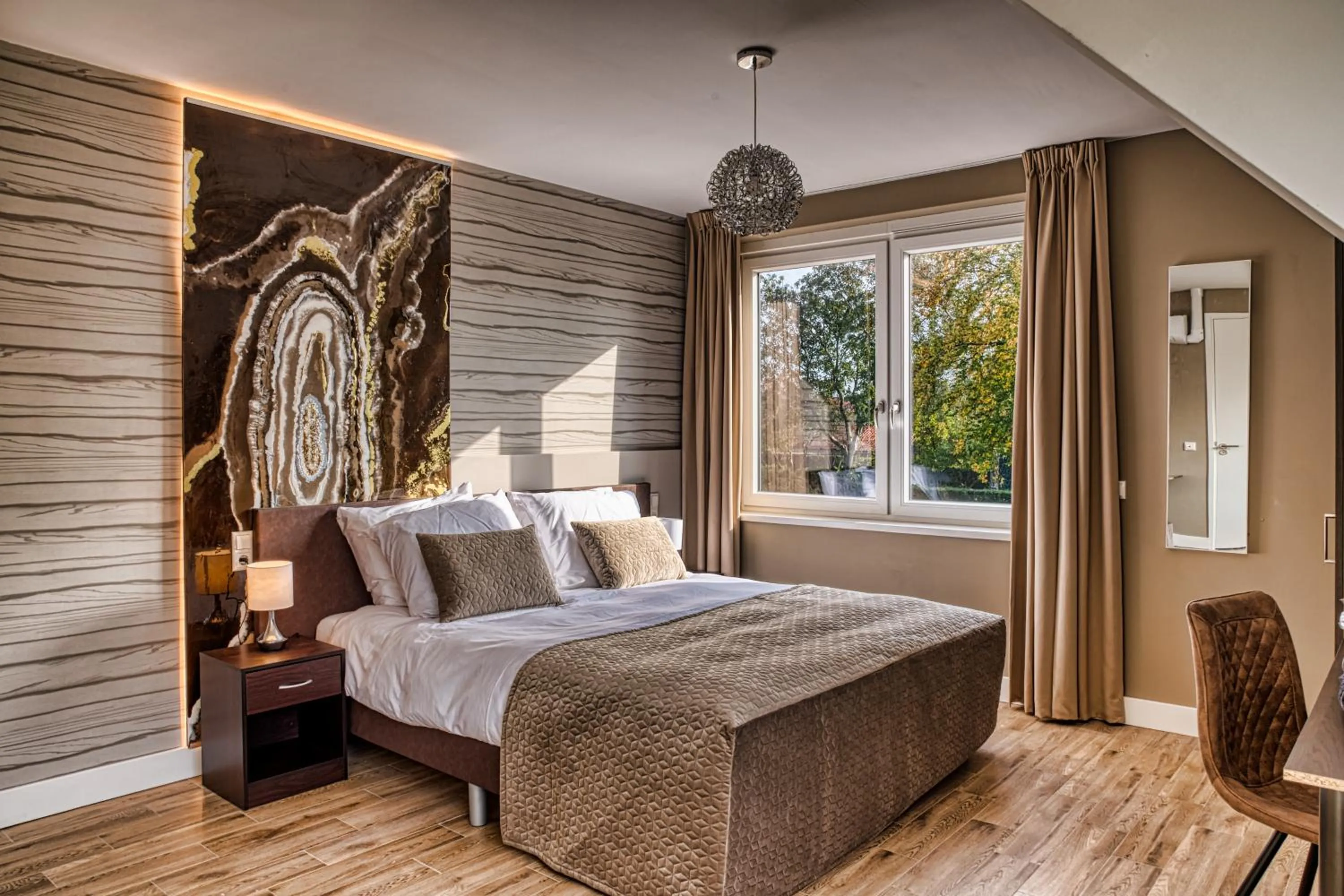 Bed in B & B Wellness voor 2