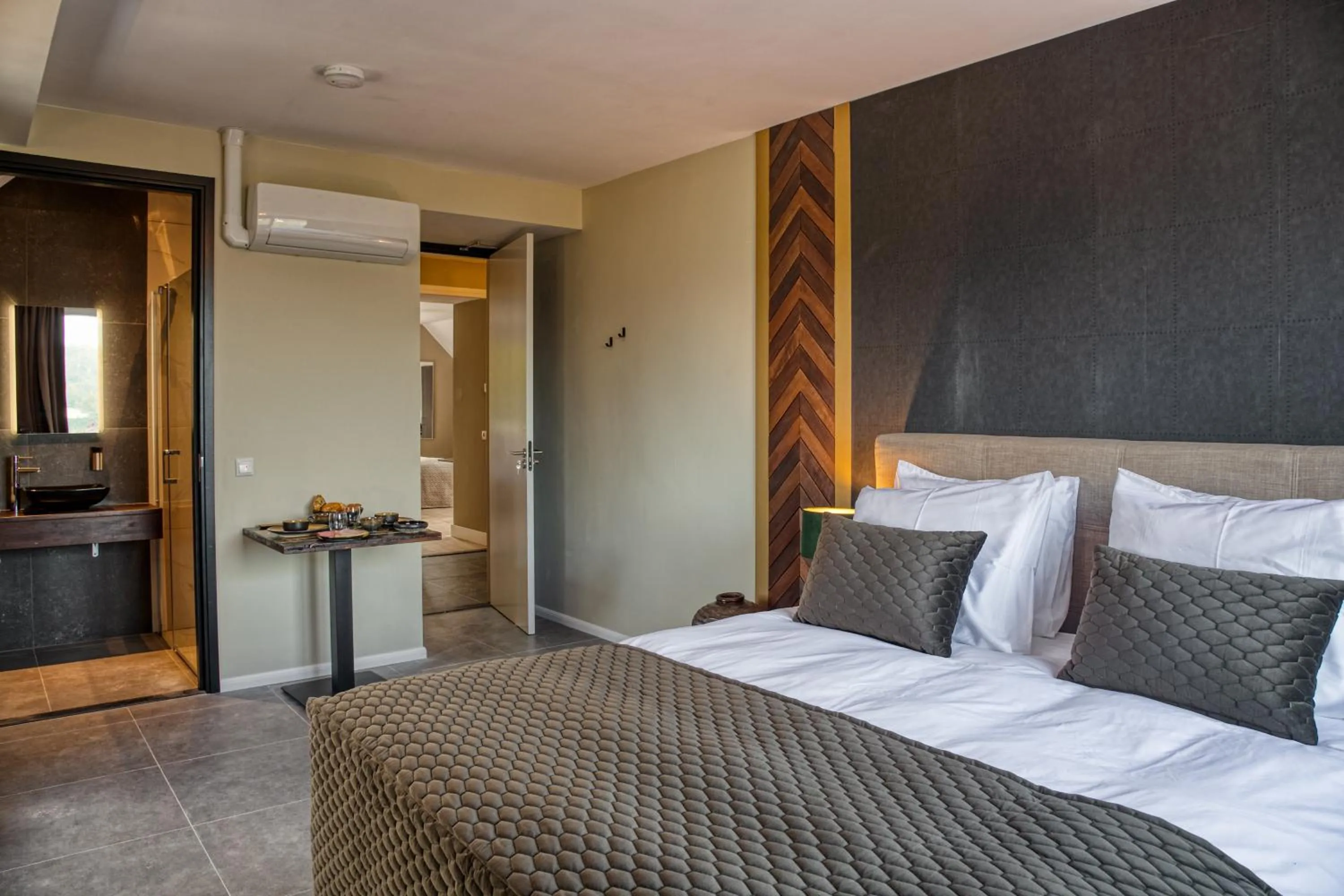 Bed in B & B Wellness voor 2