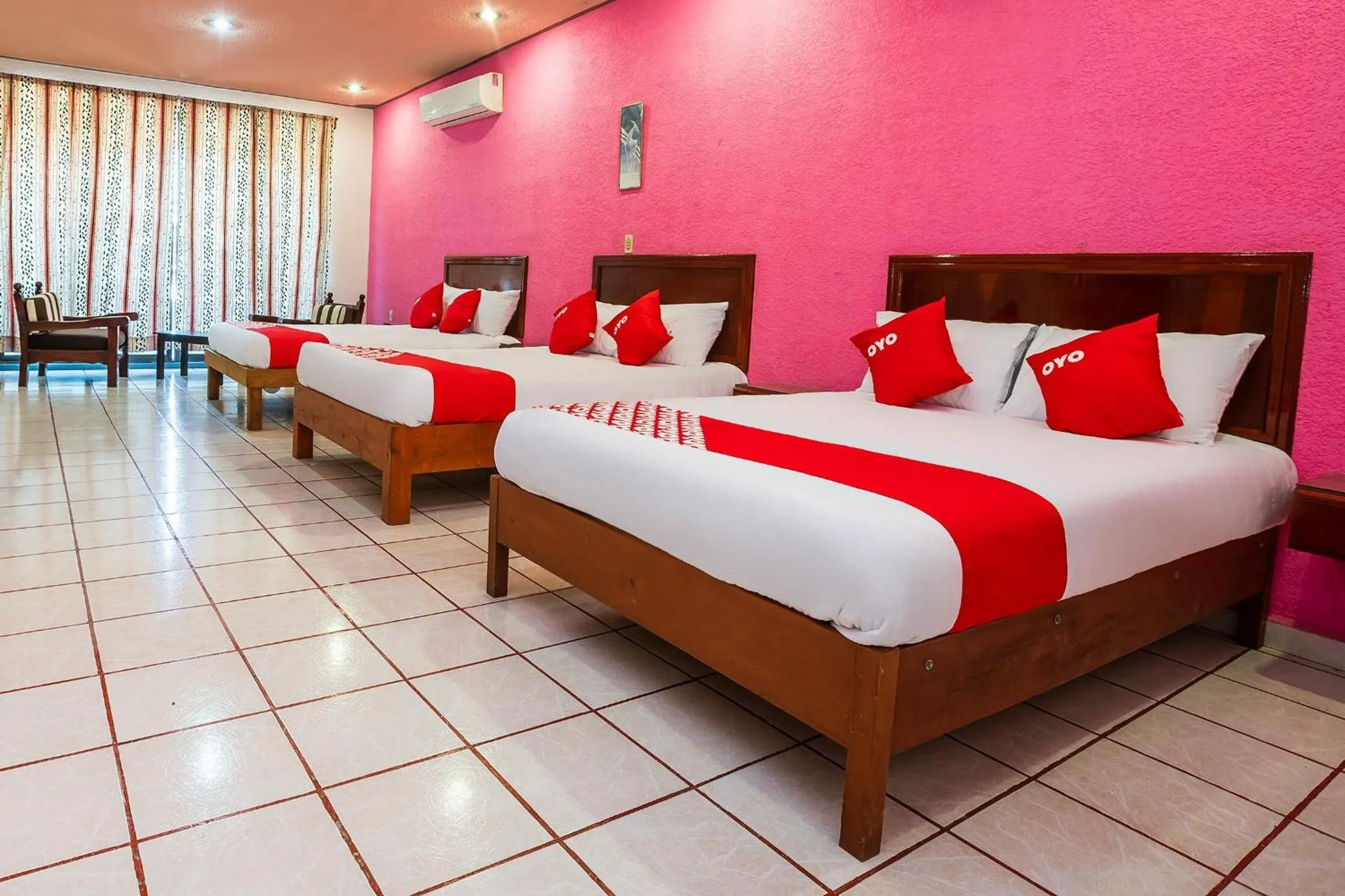 Bedroom in OYO Hotel Mexico