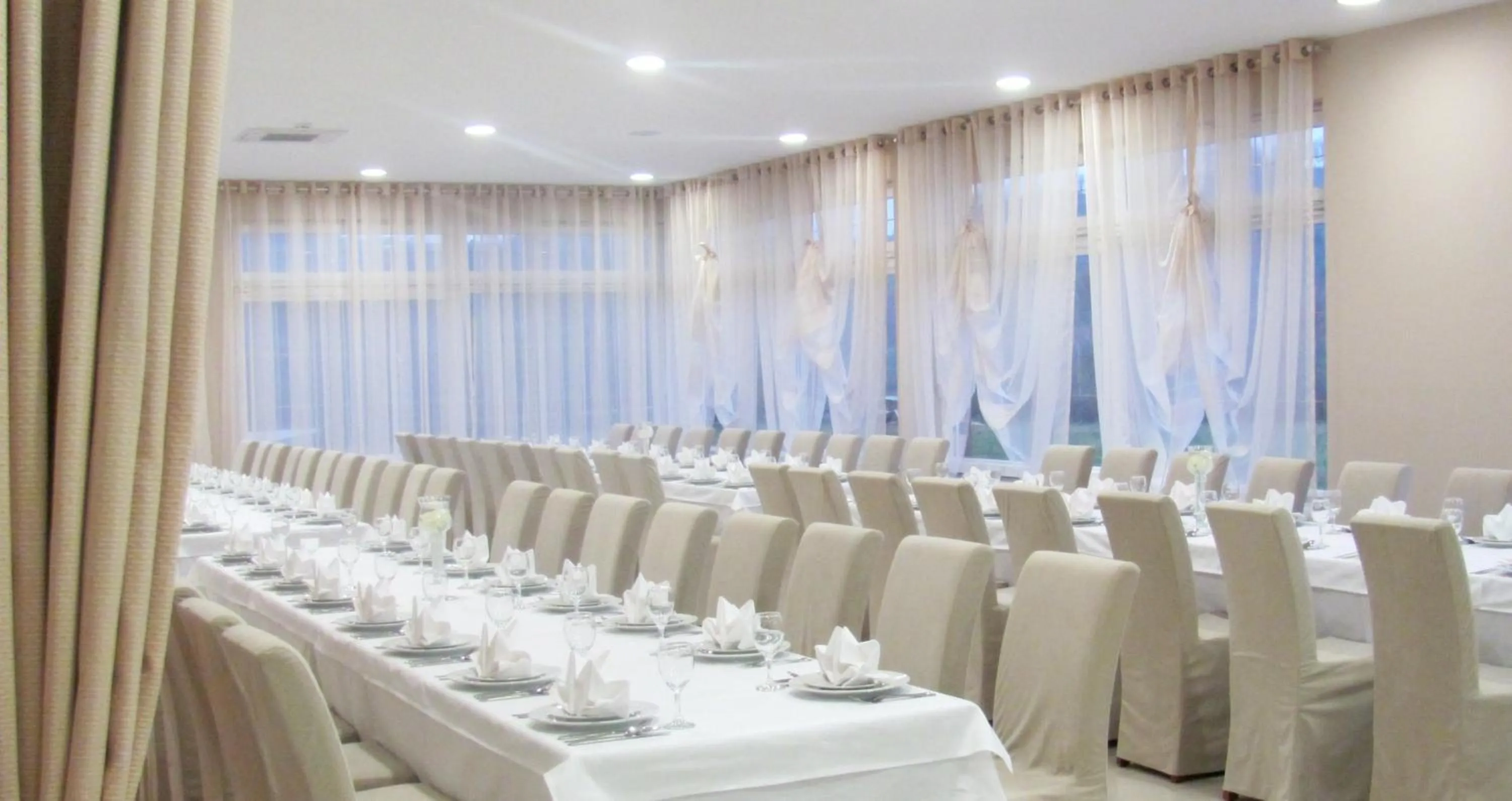 Restaurant/places to eat in Hotel Amarilis