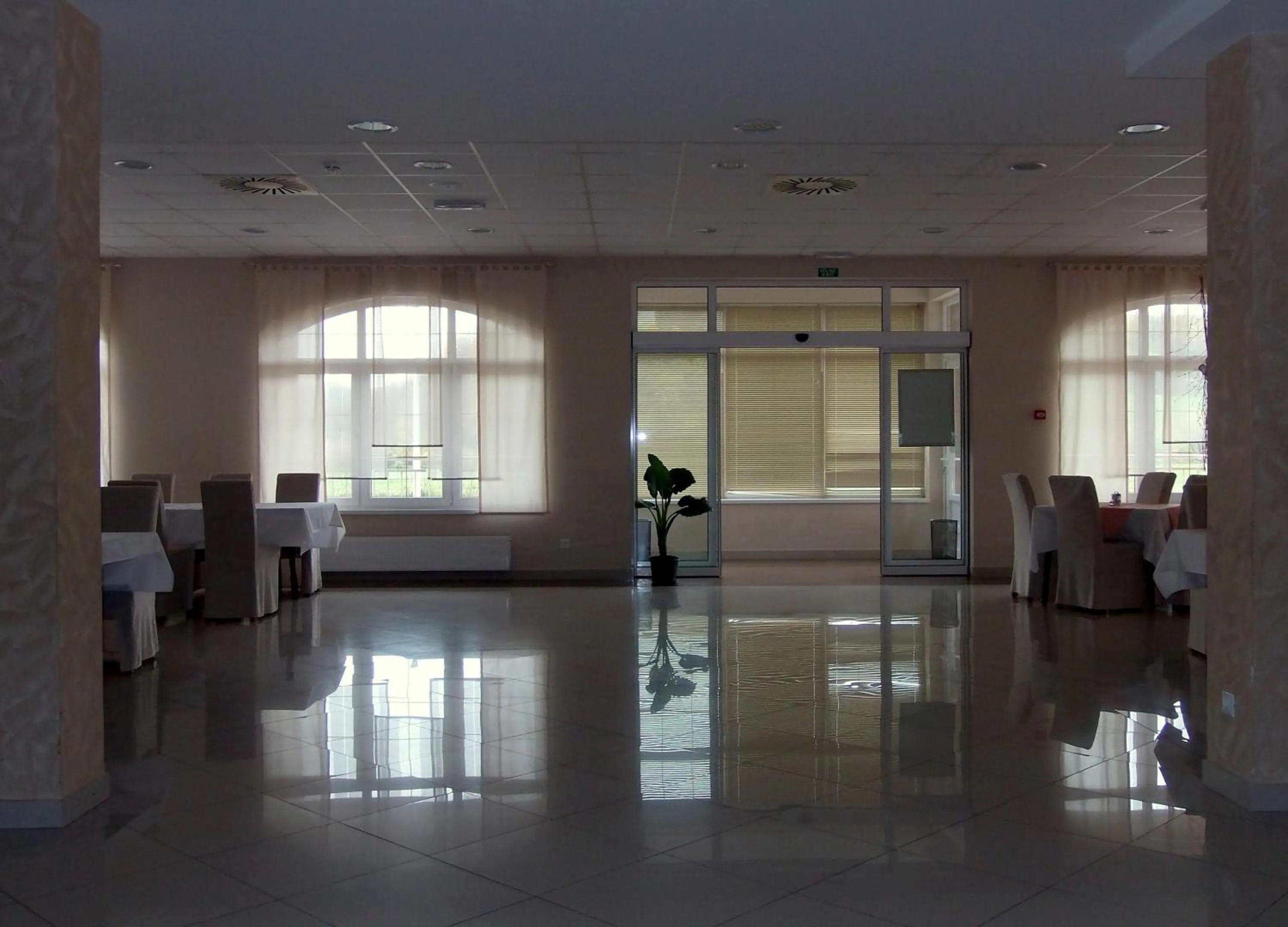 Restaurant/places to eat in Hotel Amarilis