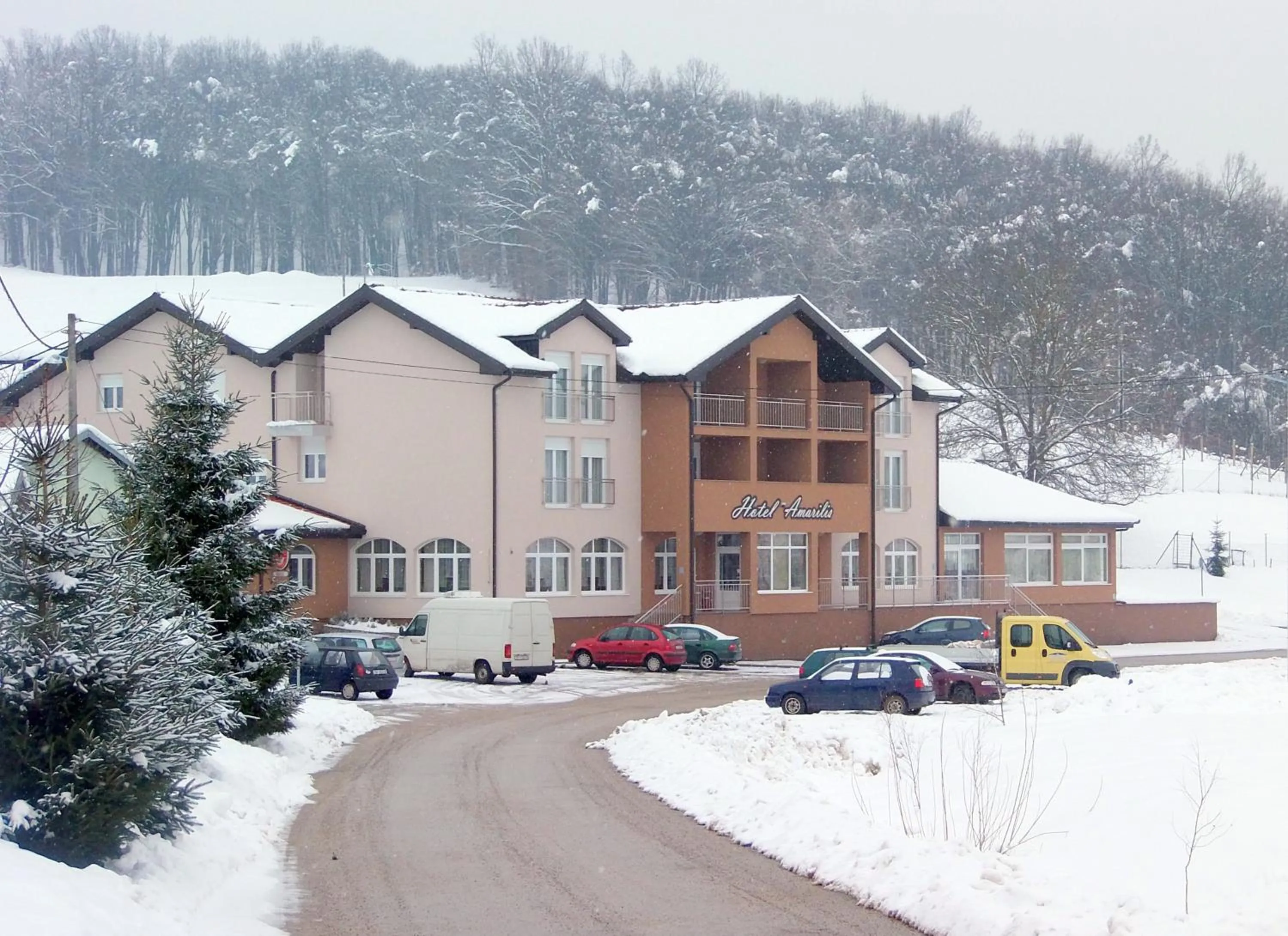 Property building in Hotel Amarilis