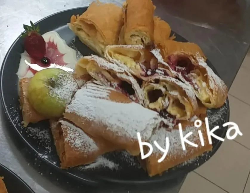 Restaurant/places to eat in Hotel Amarilis