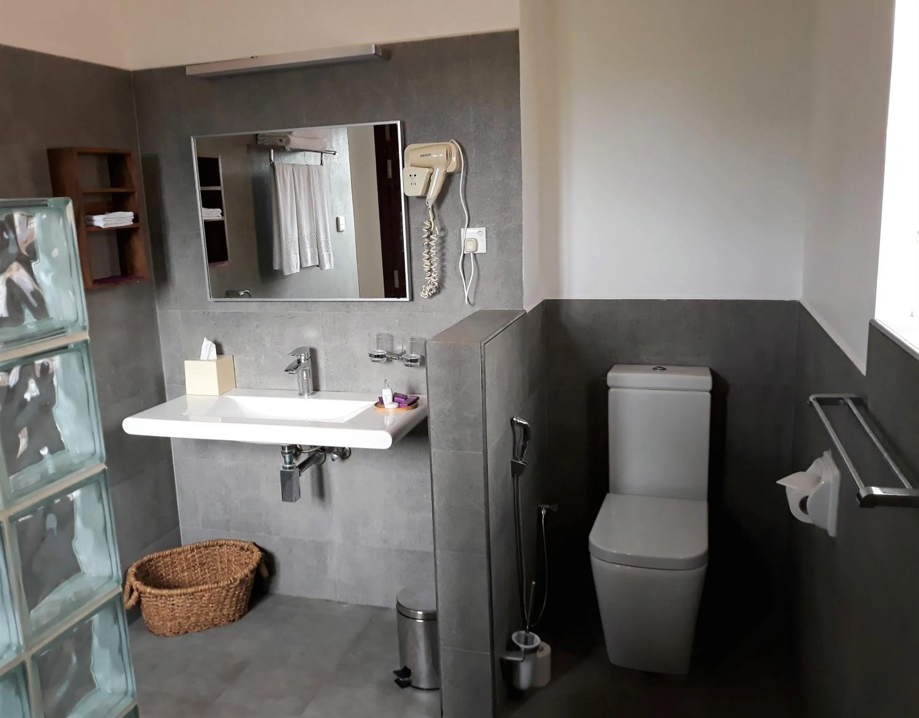 Bathroom in IMAGINE Villa Hotel