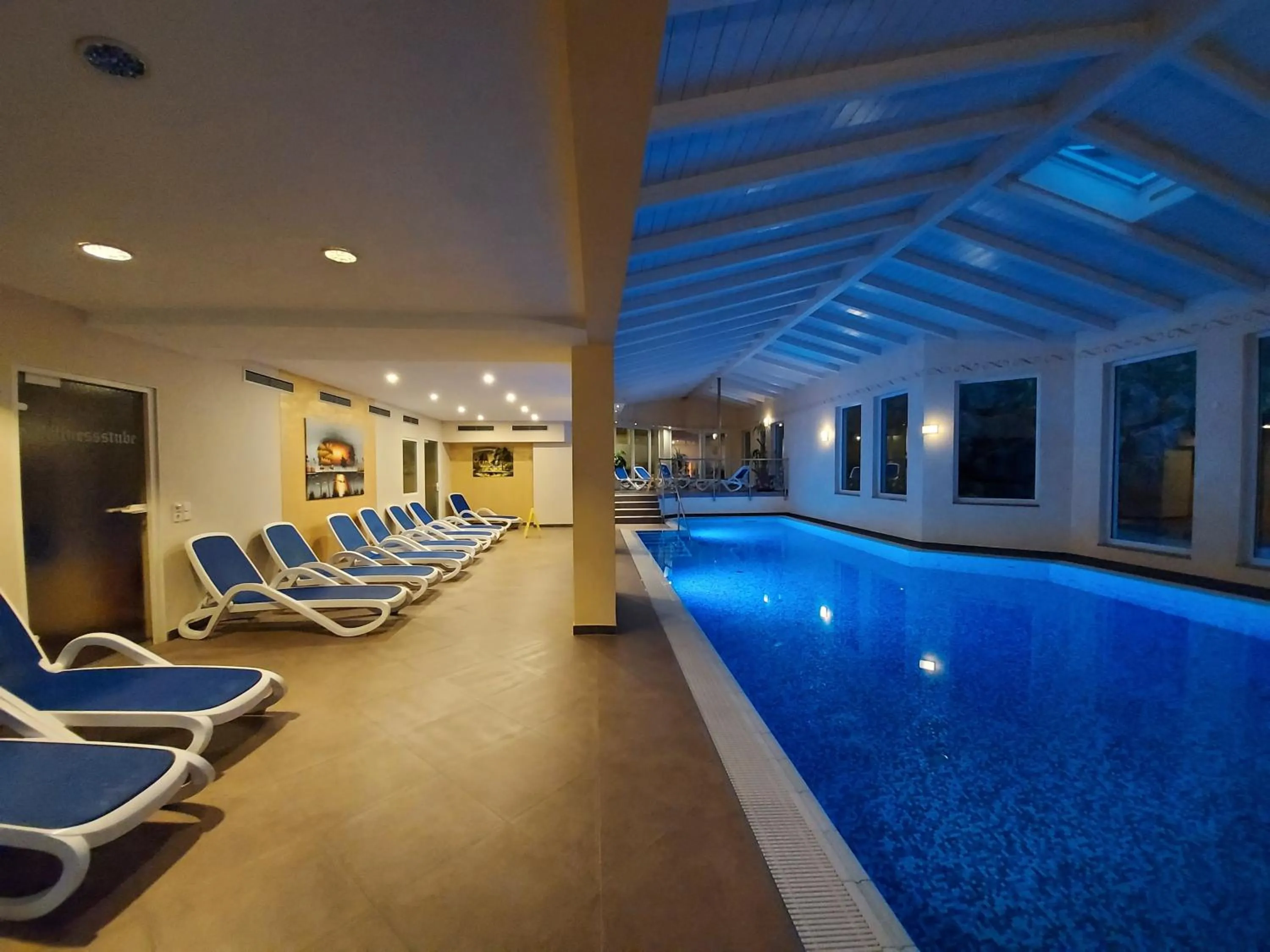 Swimming pool in Hotel Klosterbräustuben