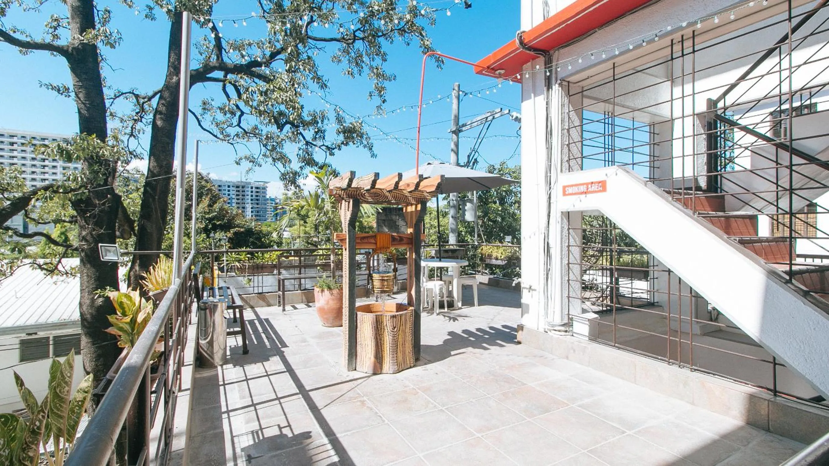 Property building in RedDoorz Plus near Tambo Paranaque