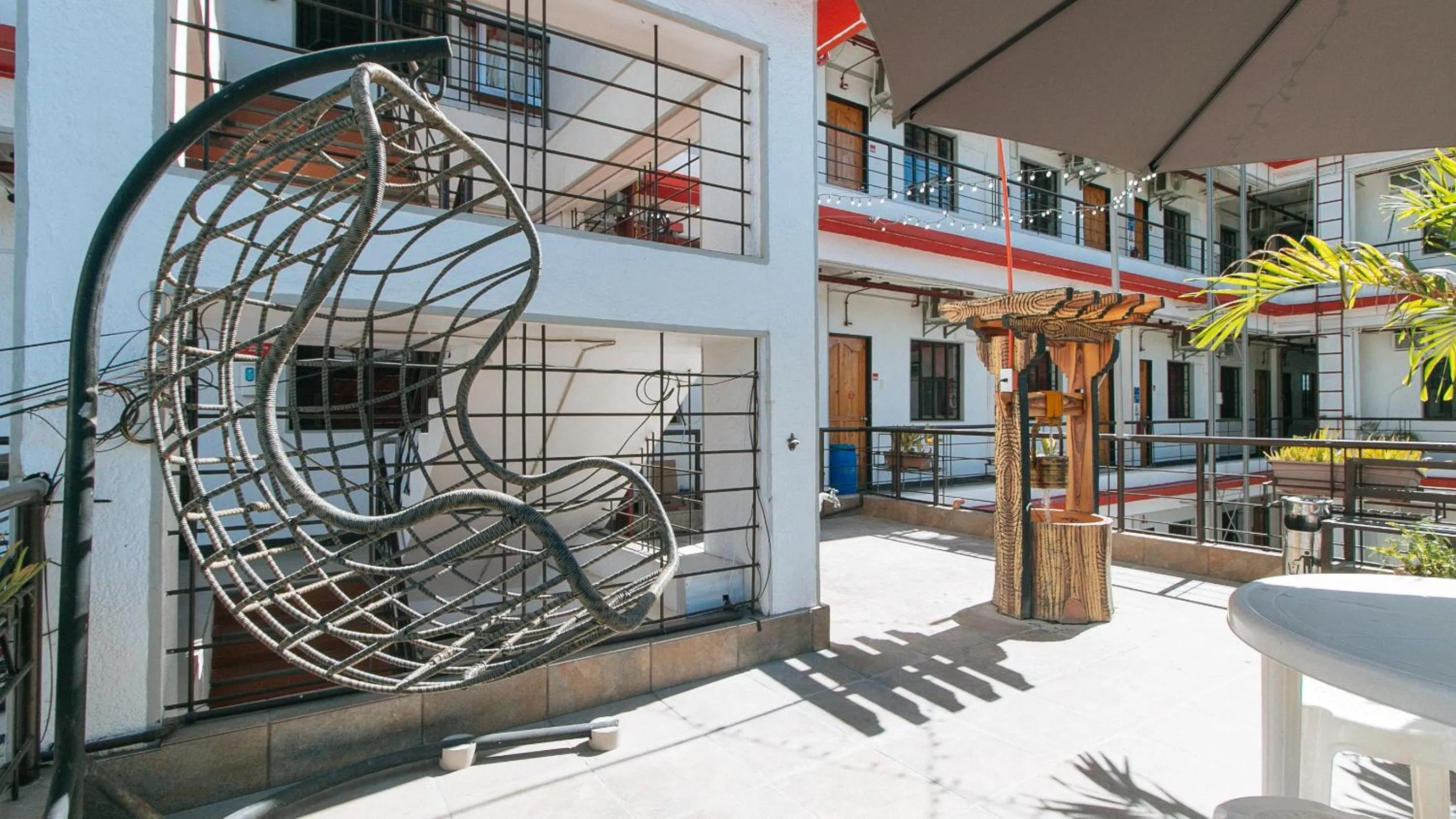 Property building in RedDoorz Plus near Tambo Paranaque