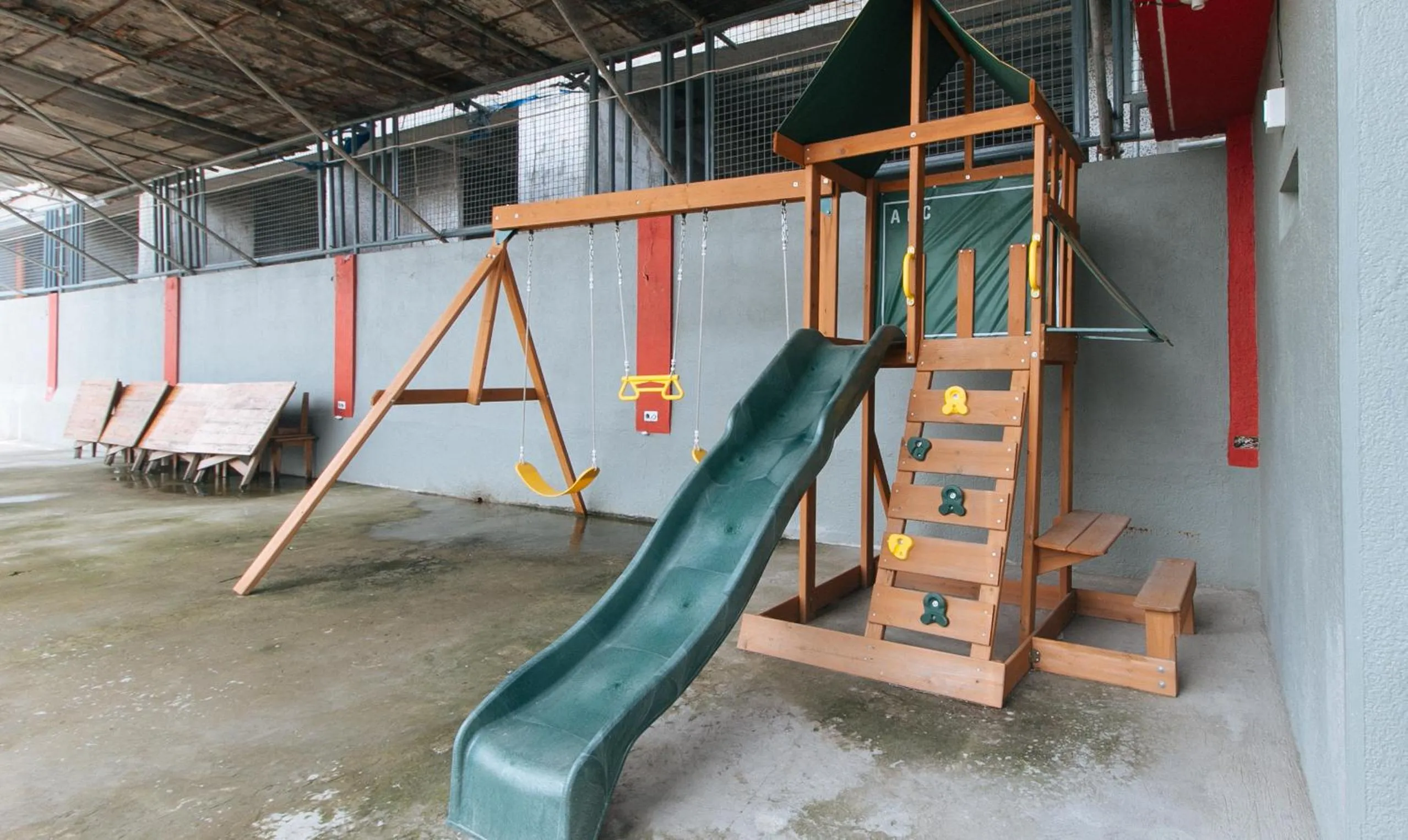 Children play ground in RedDoorz Plus near Tambo Paranaque