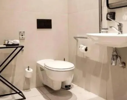 Shower in NOW-VX adults only