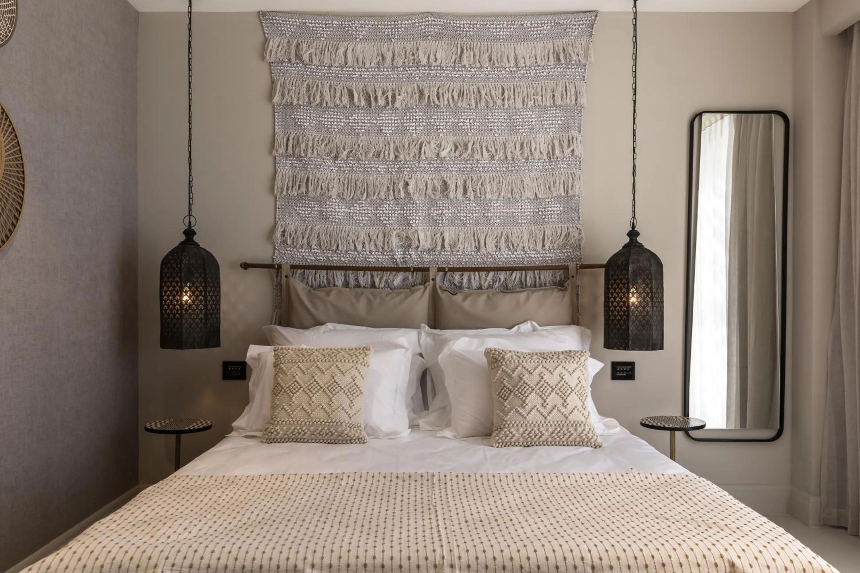 Bed in NOW-VX adults only