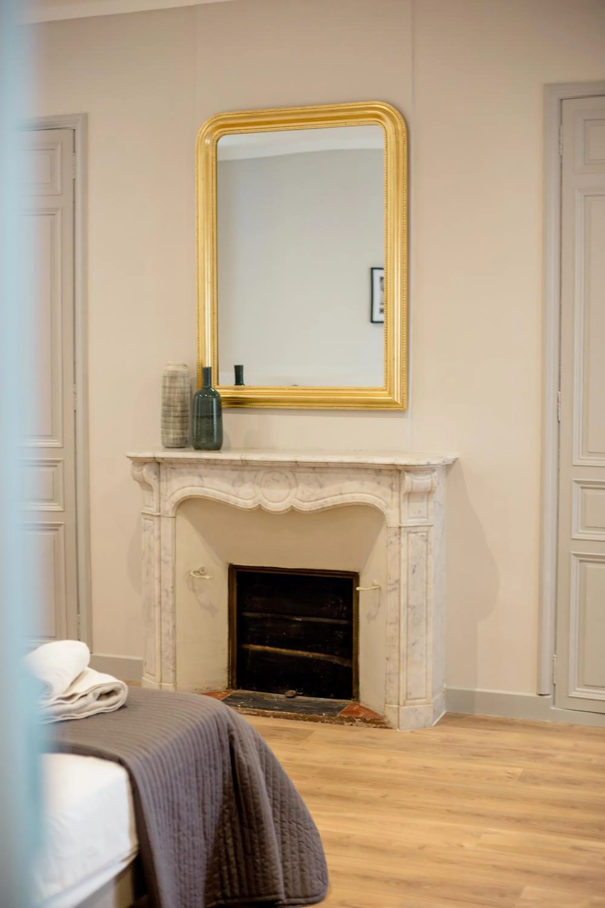 Bed in UNE HISTOIRE DE FAMILLE