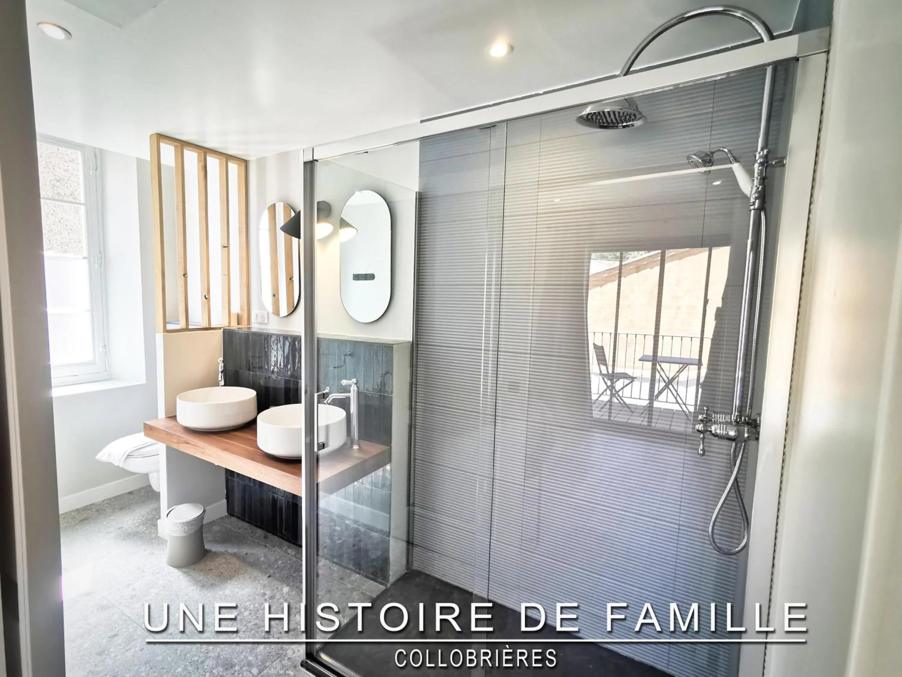 Bathroom in UNE HISTOIRE DE FAMILLE