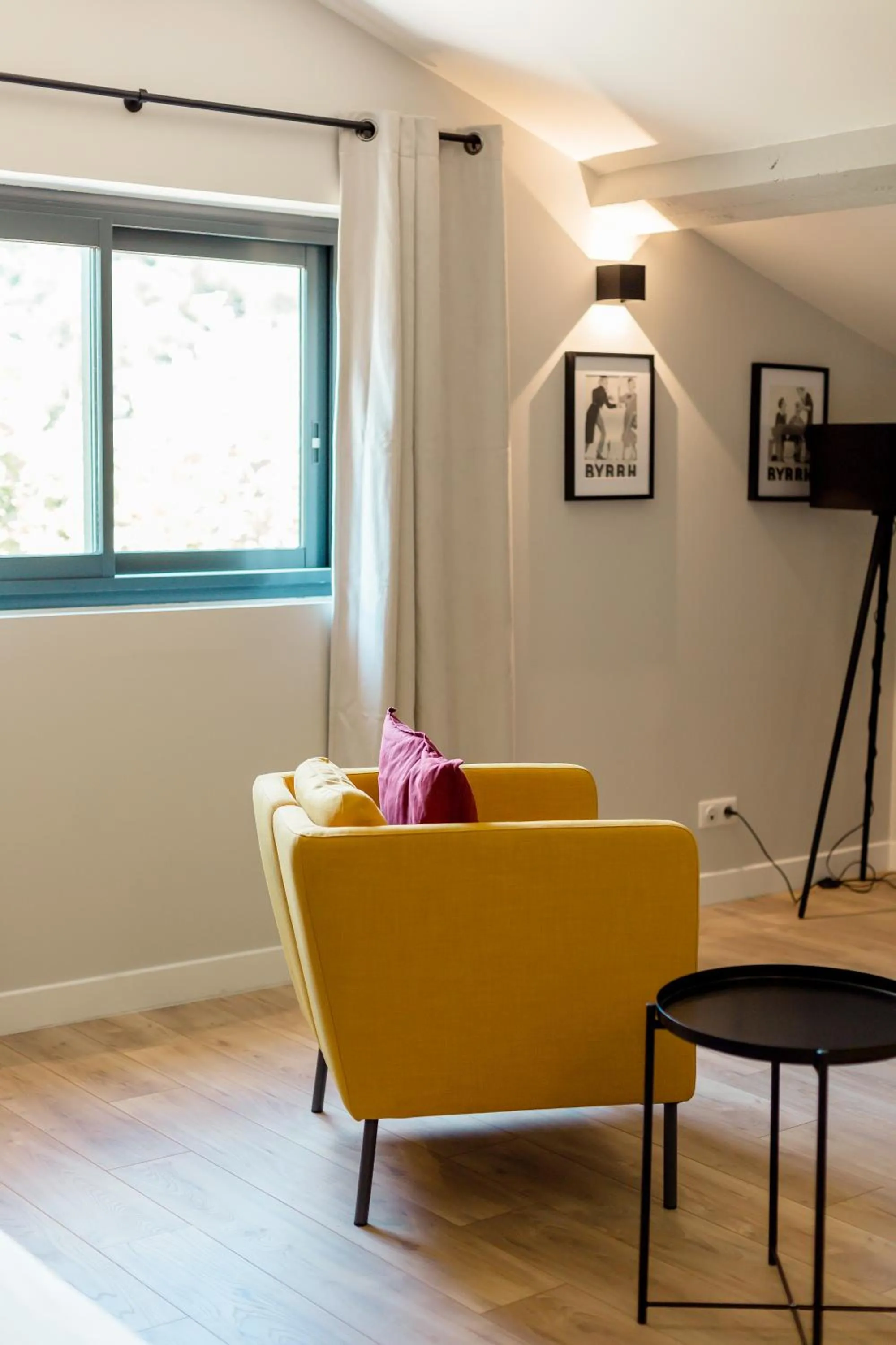 Decorative detail in UNE HISTOIRE DE FAMILLE