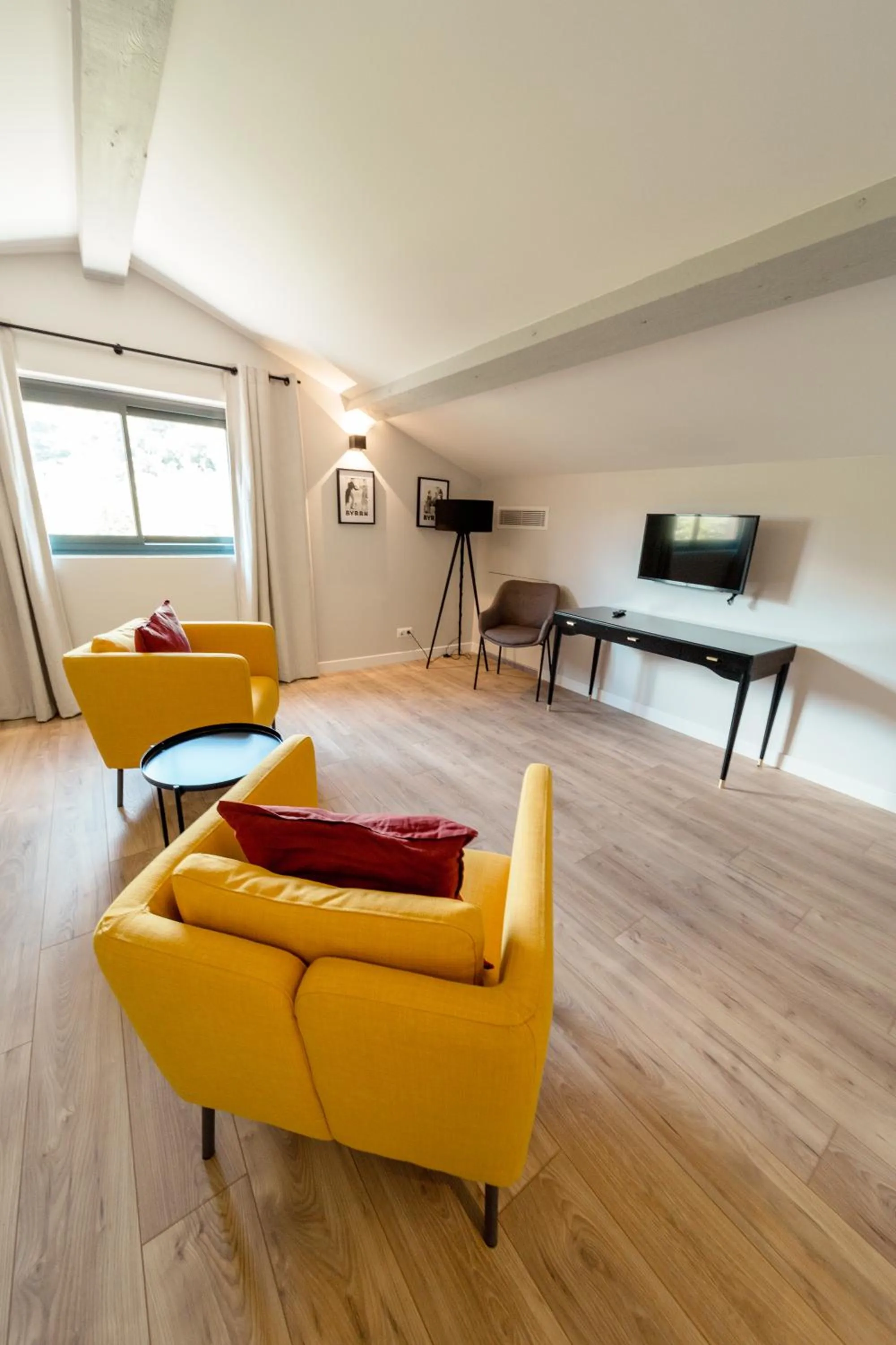 Bedroom in UNE HISTOIRE DE FAMILLE