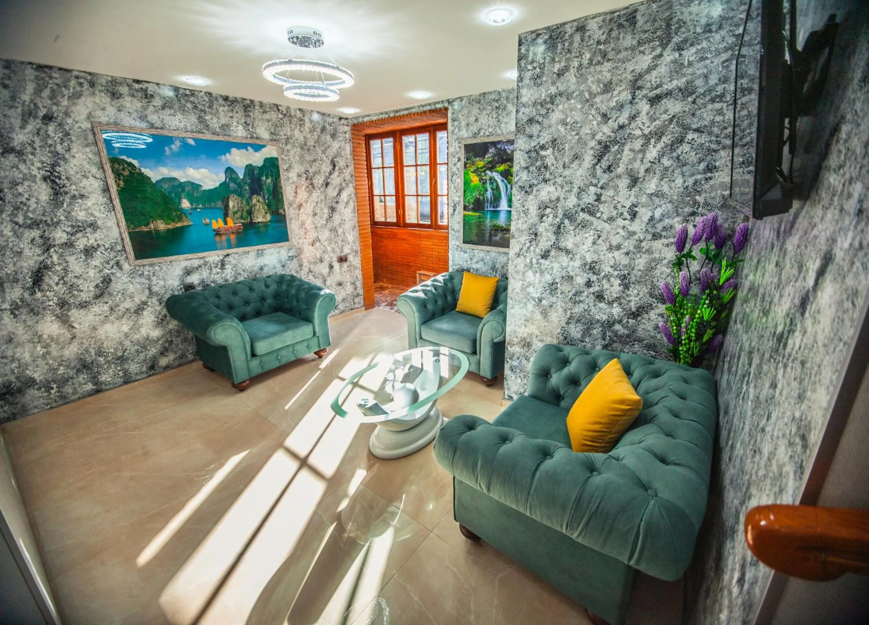 Lobby or reception in MUSMORE Boutique Hotel