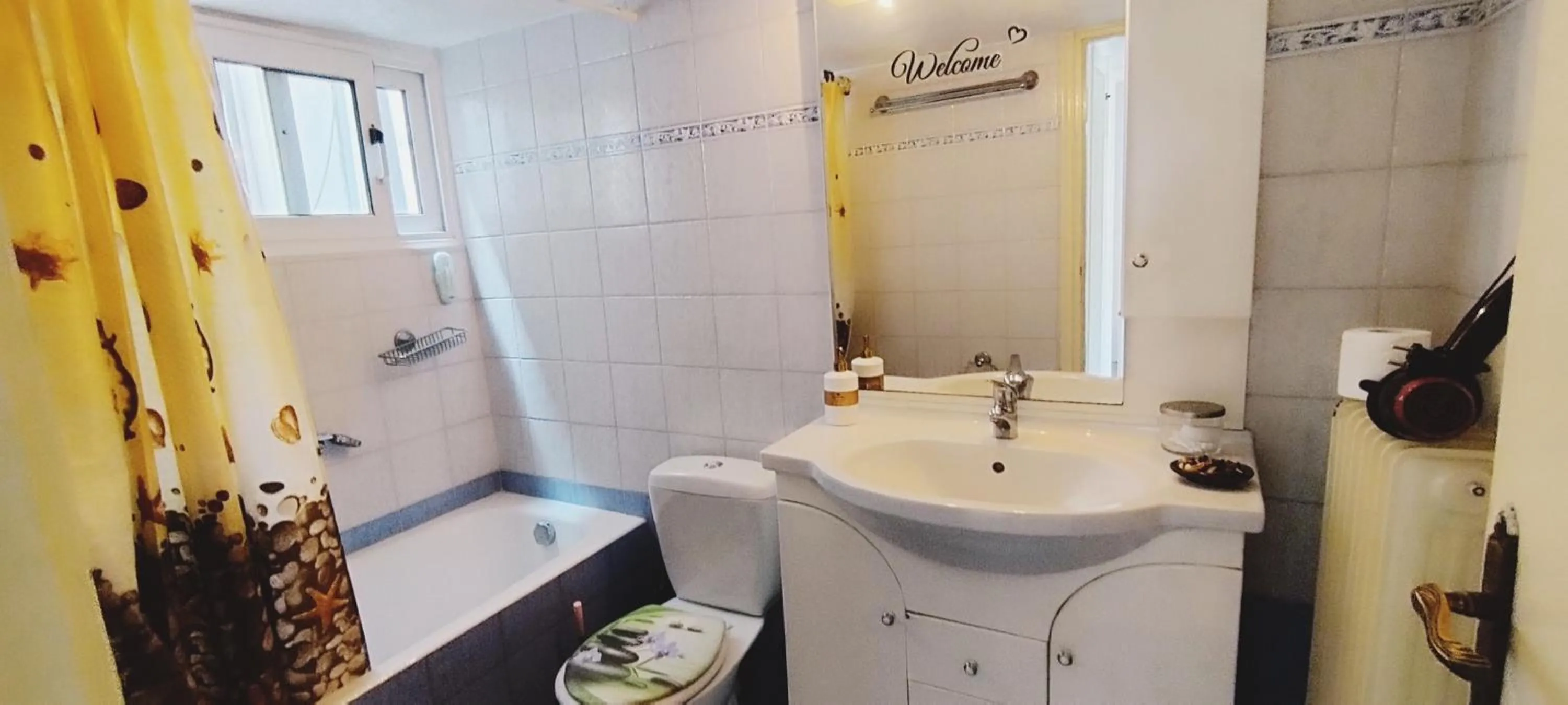 Cozy room in quiet neighbourhood