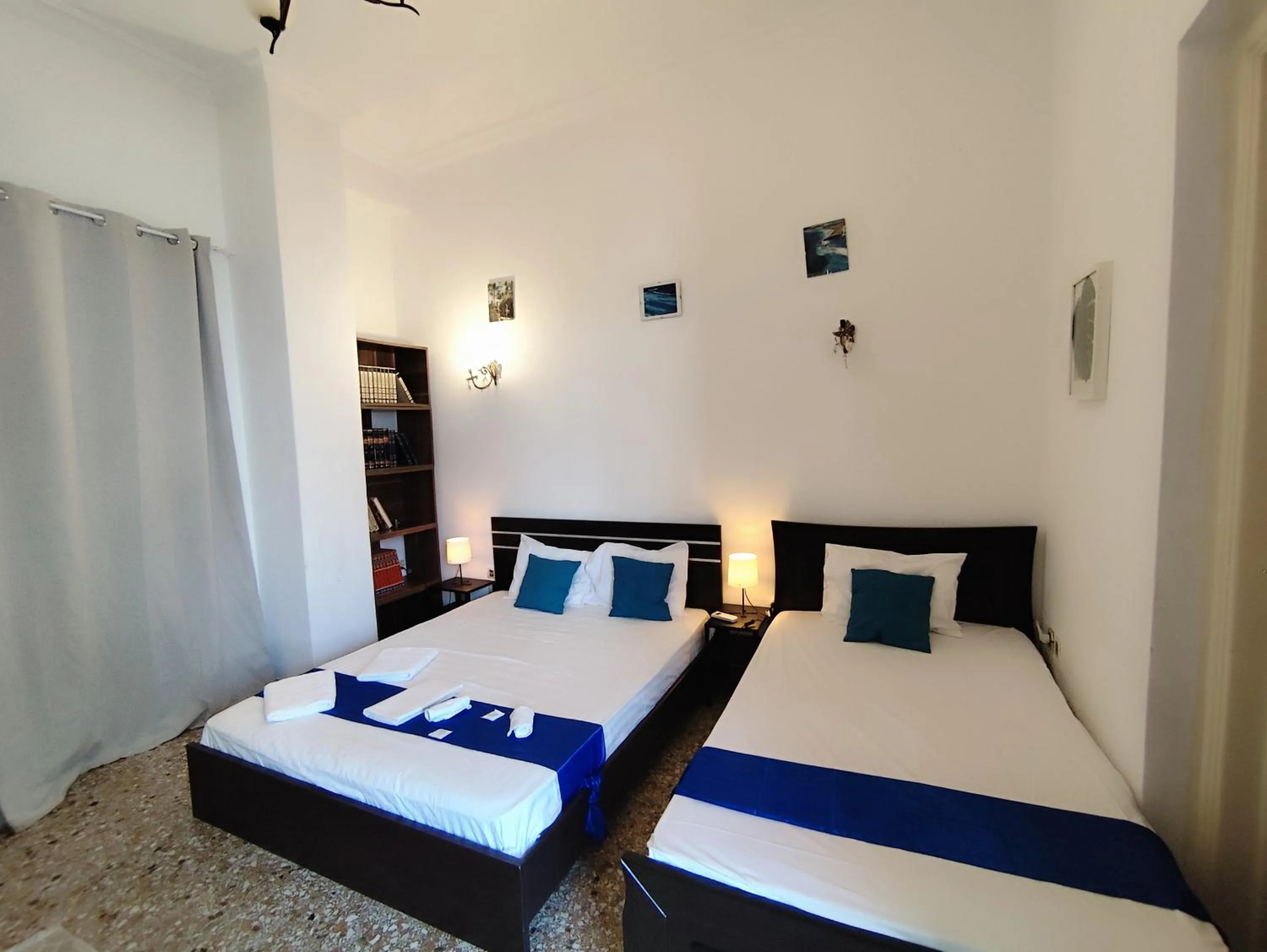 Bed in Cozy room in quiet neighbourhood