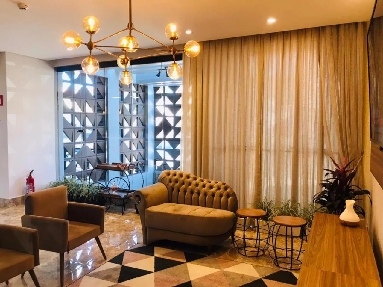 Arca's Executive Hotel