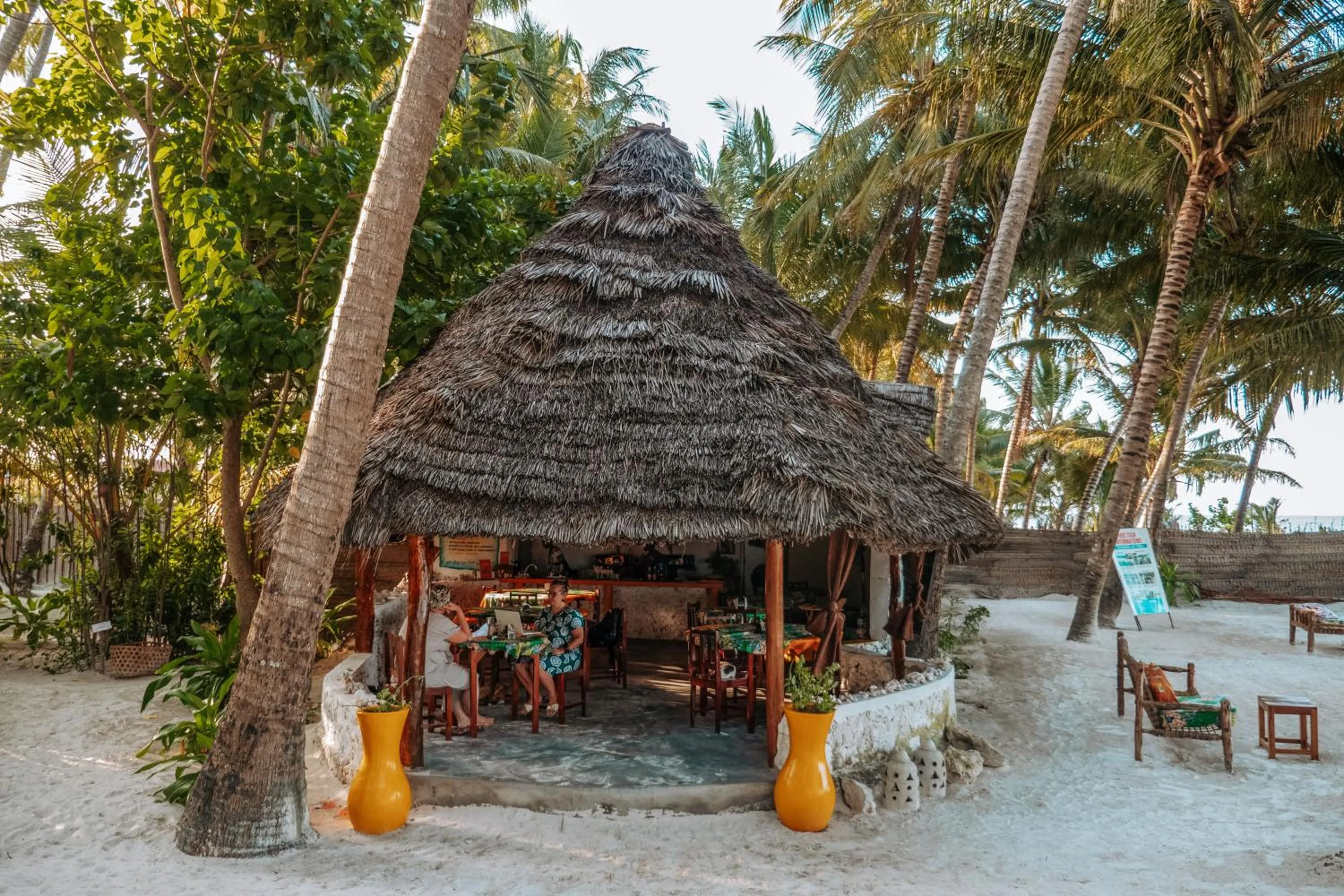 Restaurant/places to eat in Zanzibar Gem Beach Bungalows