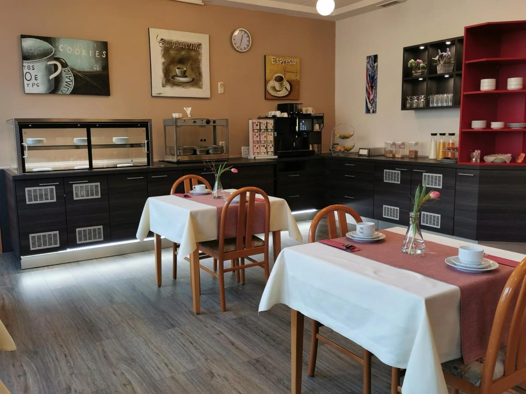 Breakfast in Hotel Mainperle