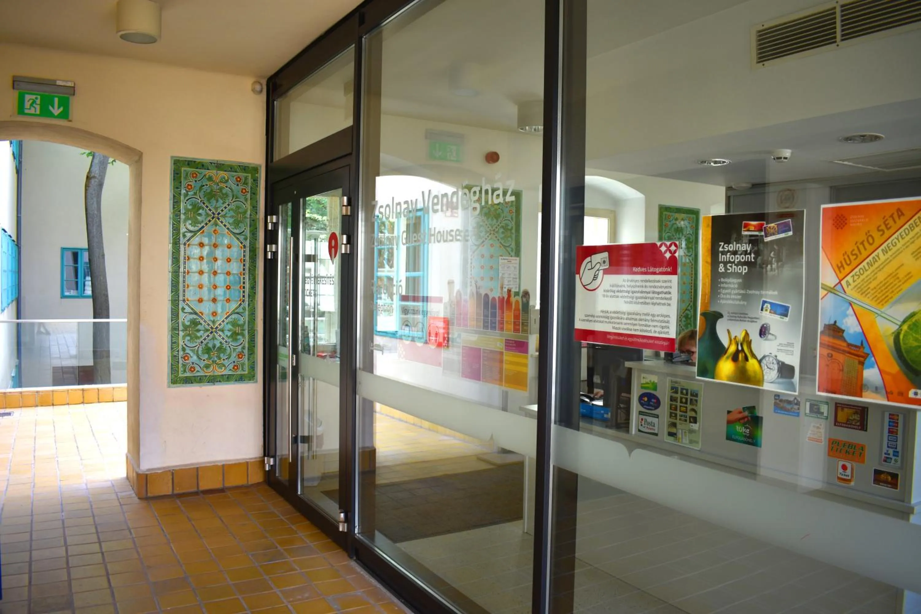 Property building in Zsolnay Negyed Vendégháza