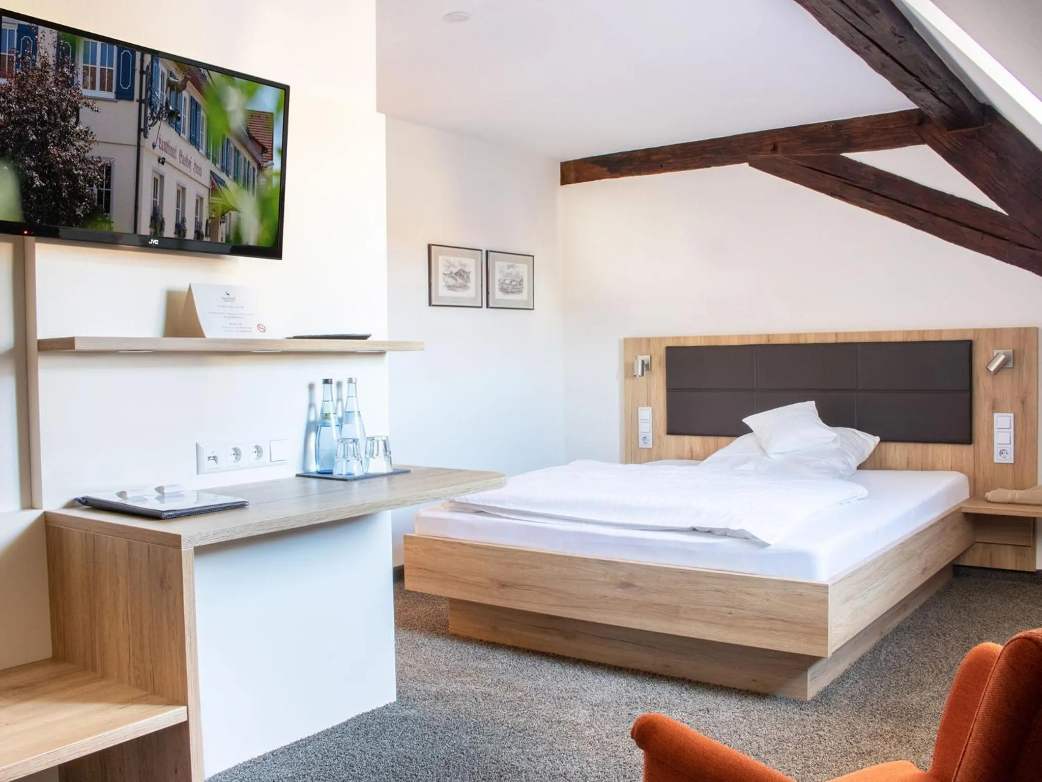 Photo of the whole room, Bed in Gasthof Landhotel Hirsch