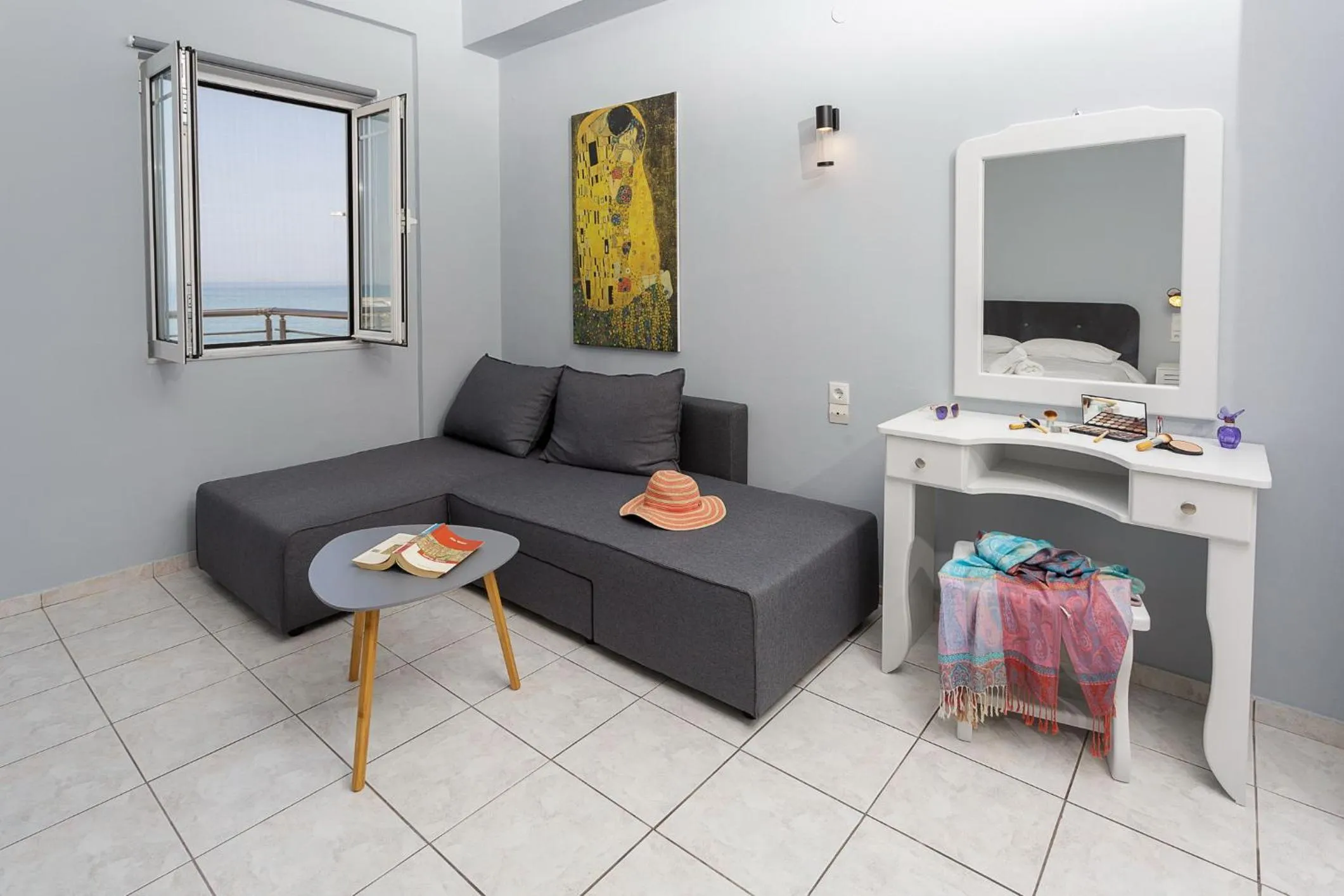 Living room in Sole Mare Seaside Apartments