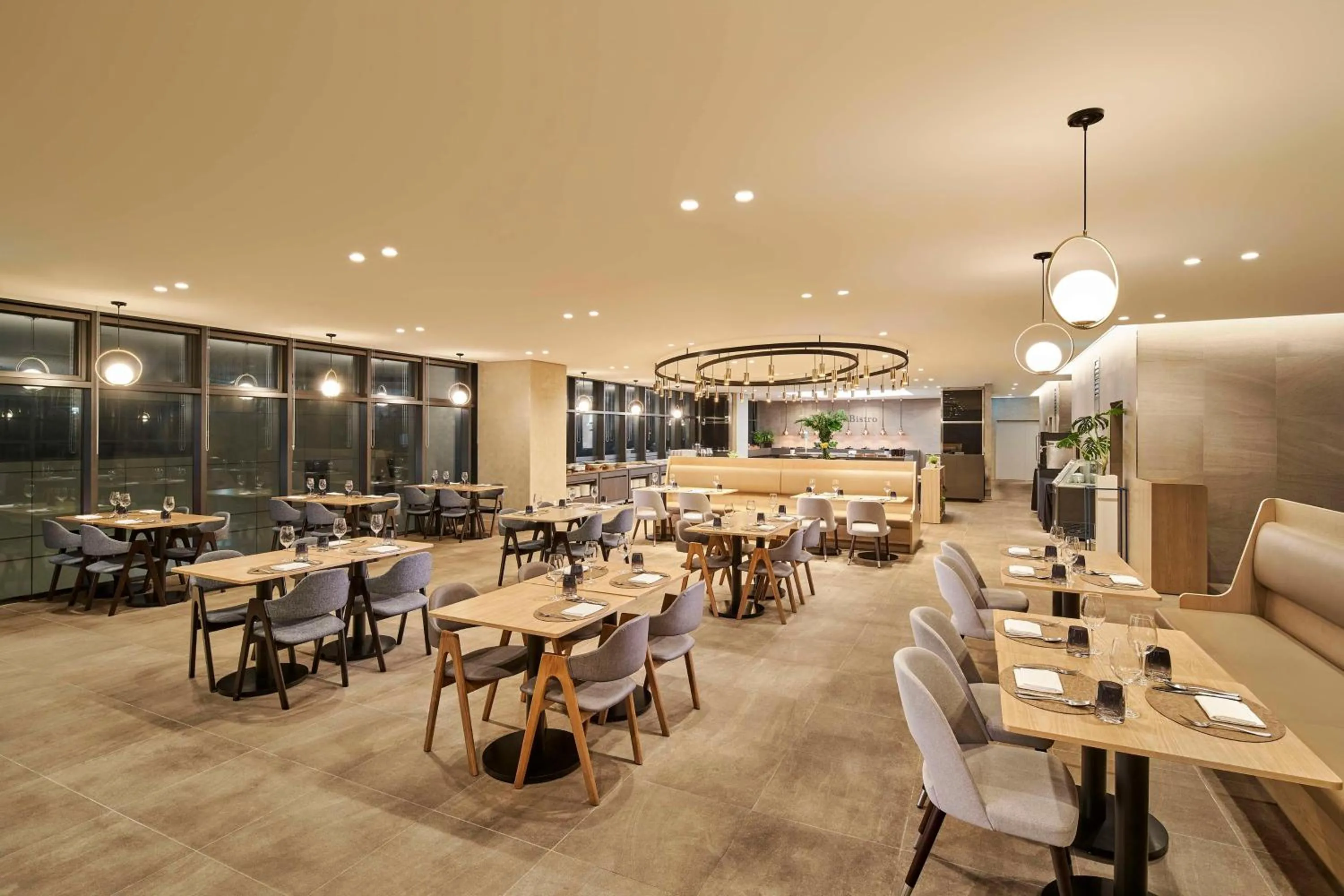 Restaurant/places to eat in Hilton Garden Inn Seoul Gangnam
