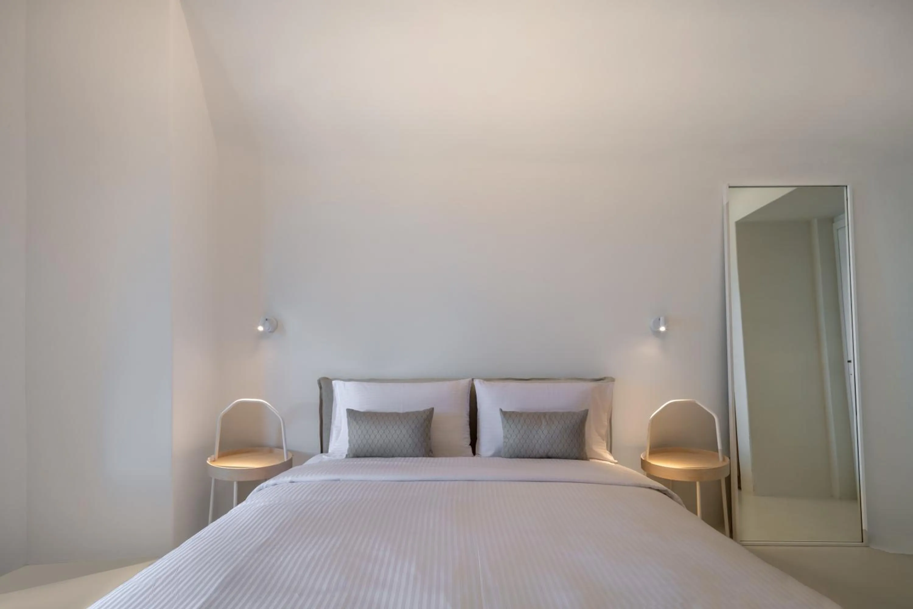 Bed in Colombos Beachfront