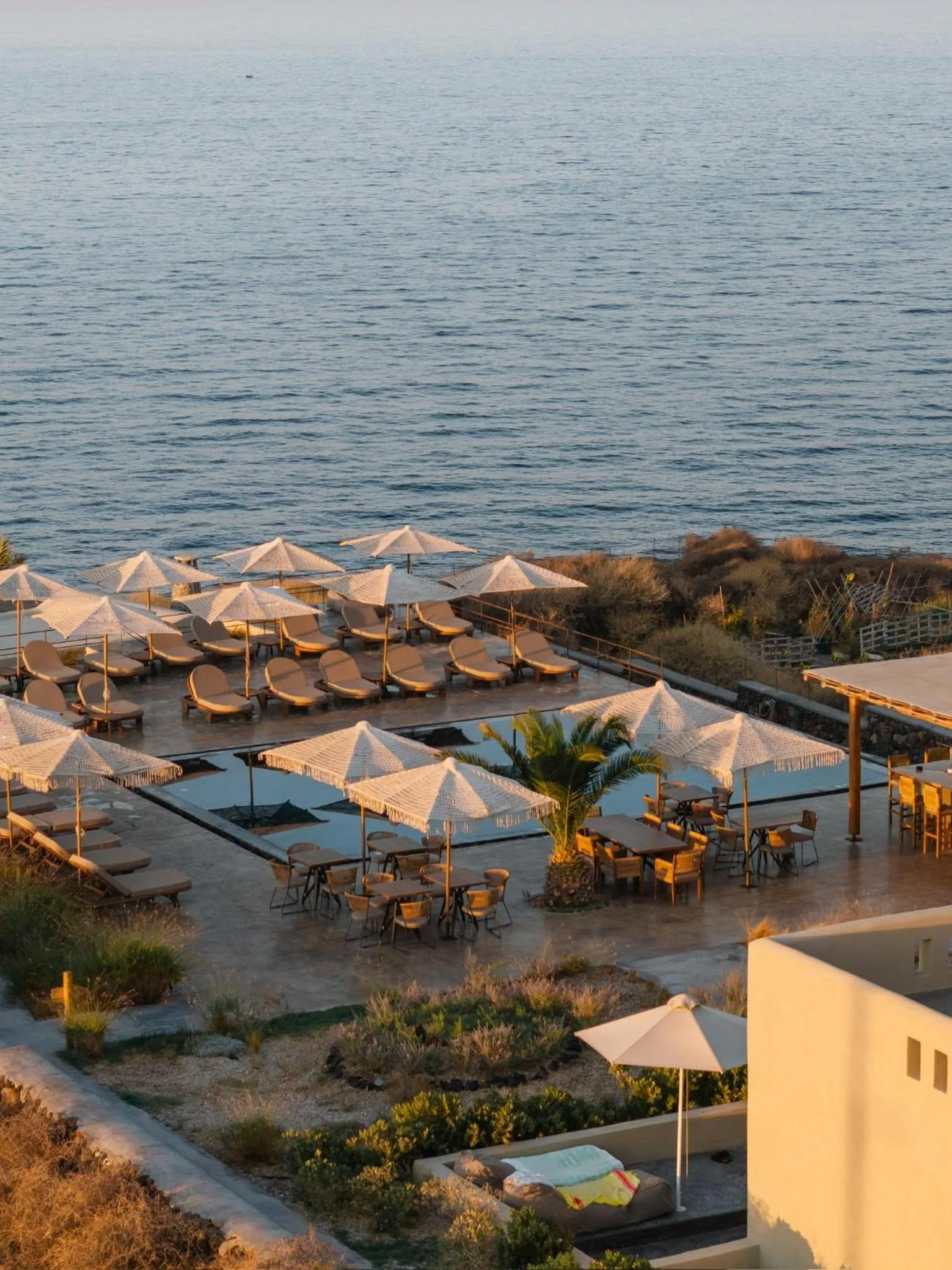 Property building in Colombos Beachfront