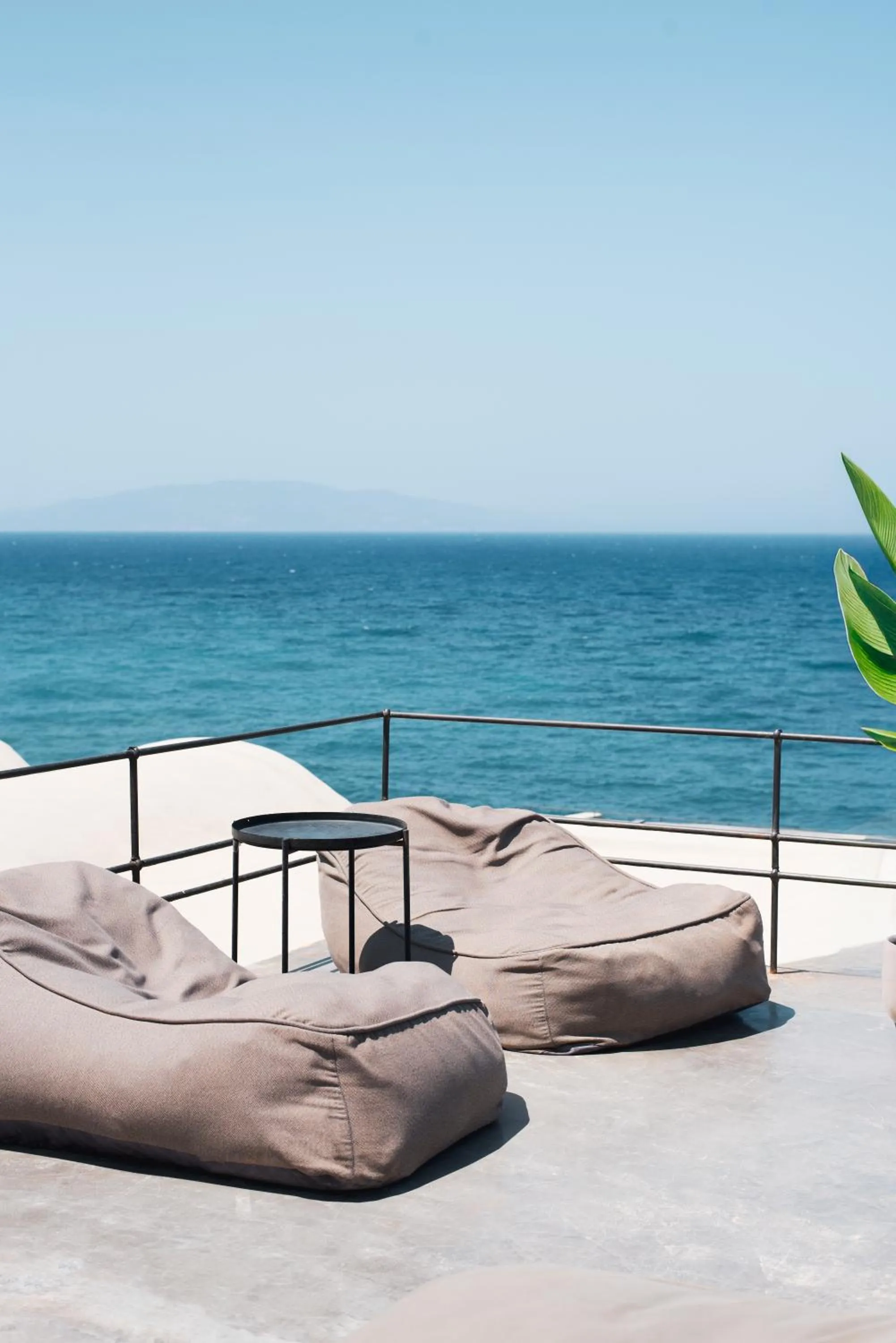 Property building in Colombos Beachfront