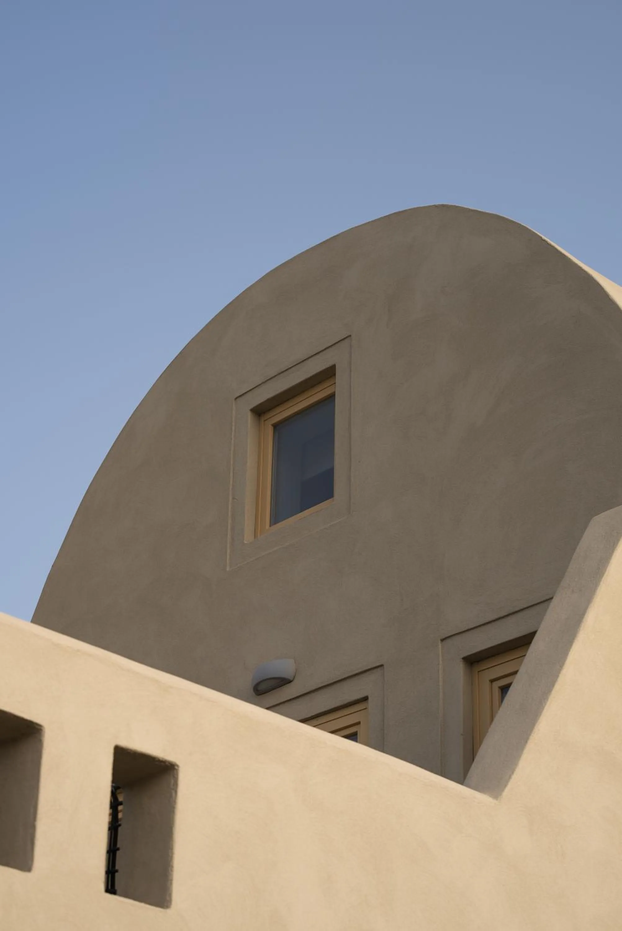 Property building in Colombos Beachfront