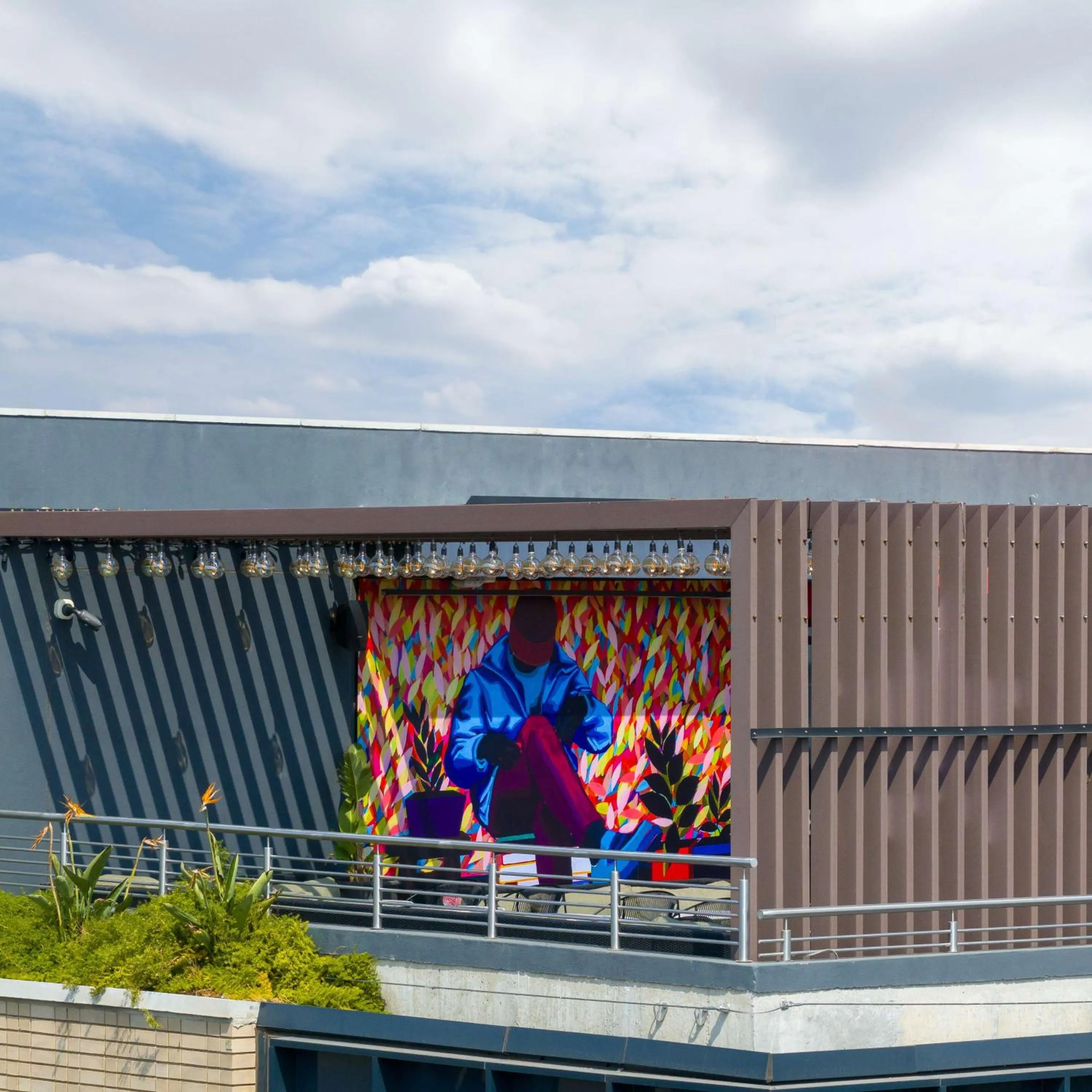 Lounge or bar in Radisson RED Hotel Johannesburg Rosebank