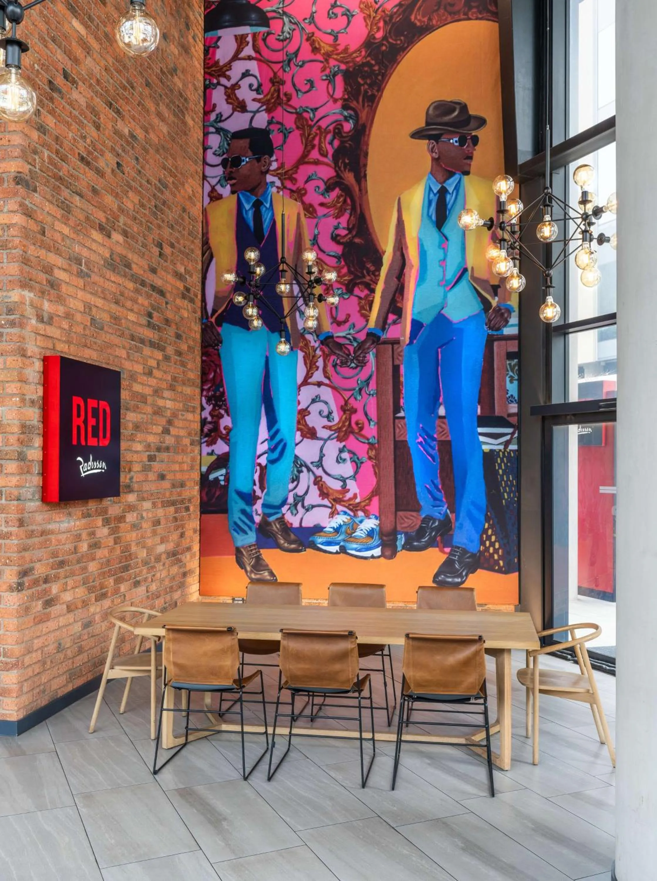 Restaurant/places to eat in Radisson RED Hotel Johannesburg Rosebank