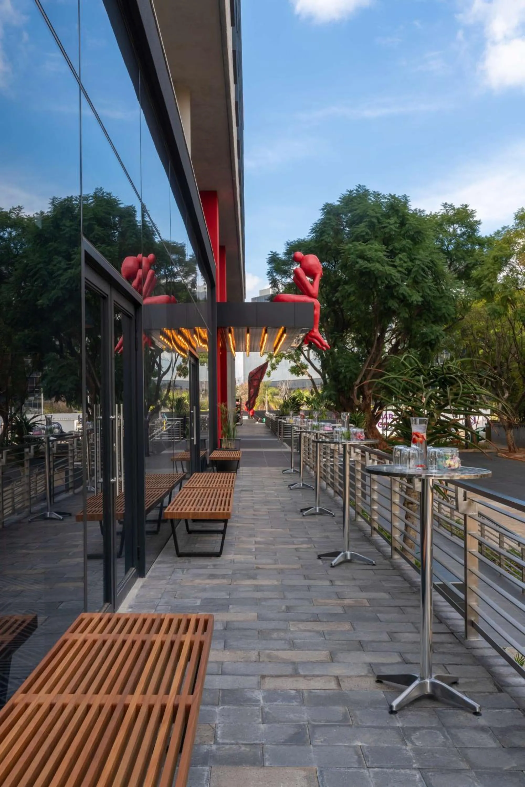 Patio in Radisson RED Hotel Johannesburg Rosebank