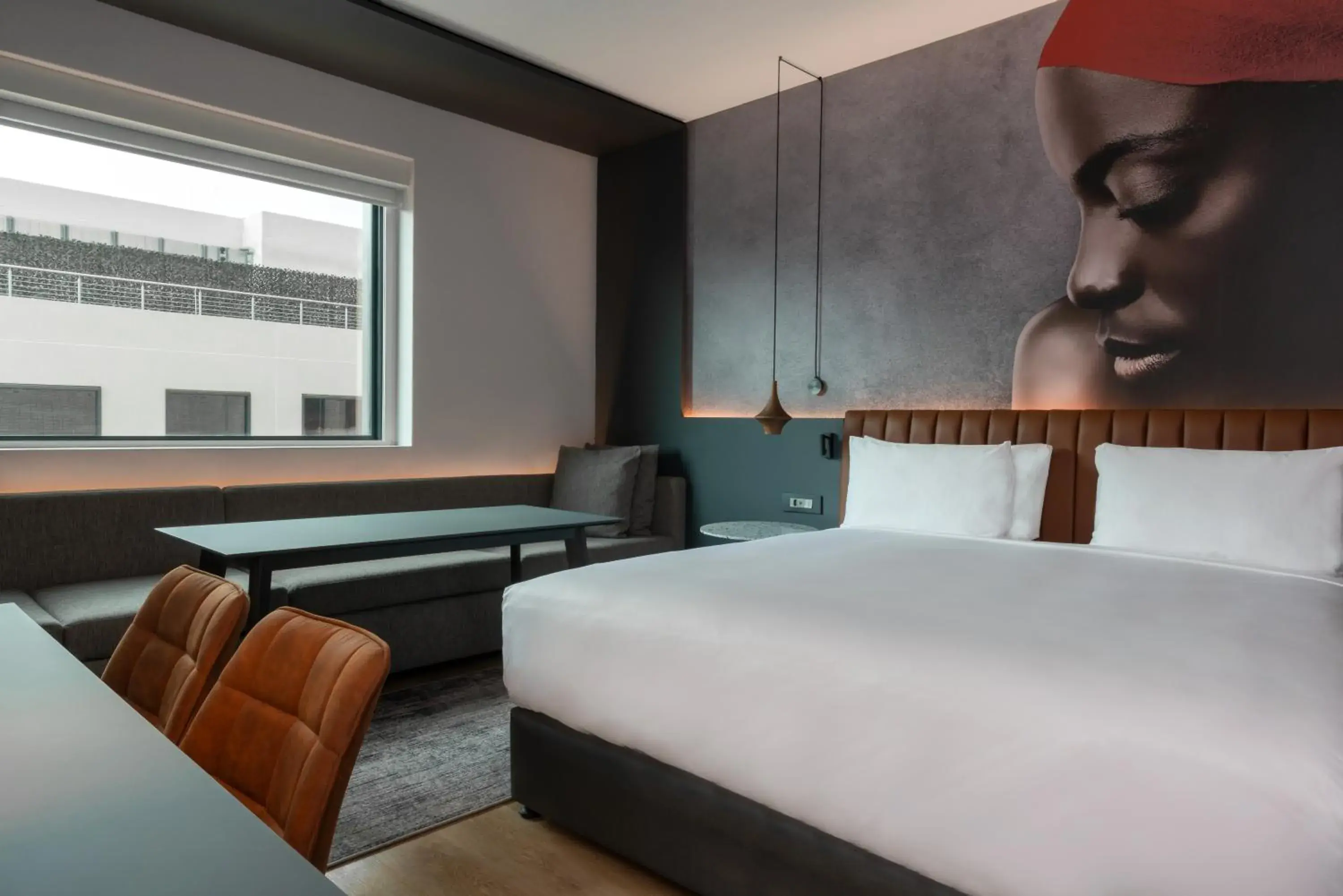 Superior Guest Room in Radisson RED Hotel Johannesburg Rosebank Superior Guest Room in Radisson RED Hotel Johannesburg Rosebank