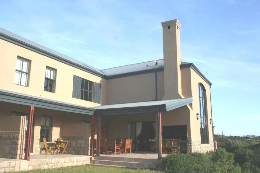 Facade/entrance in The Lodge at Atlantic Beach