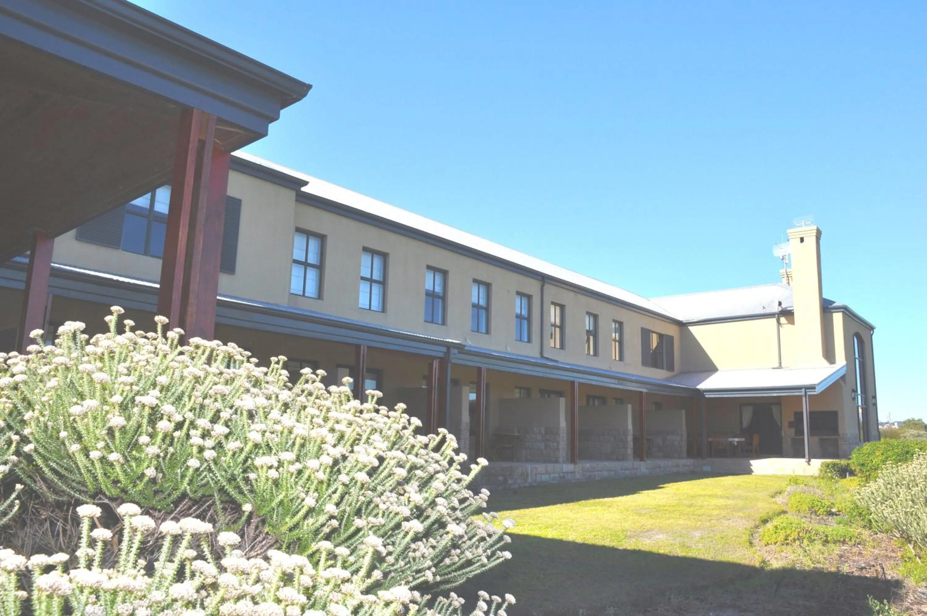 Facade/entrance in The Lodge at Atlantic Beach
