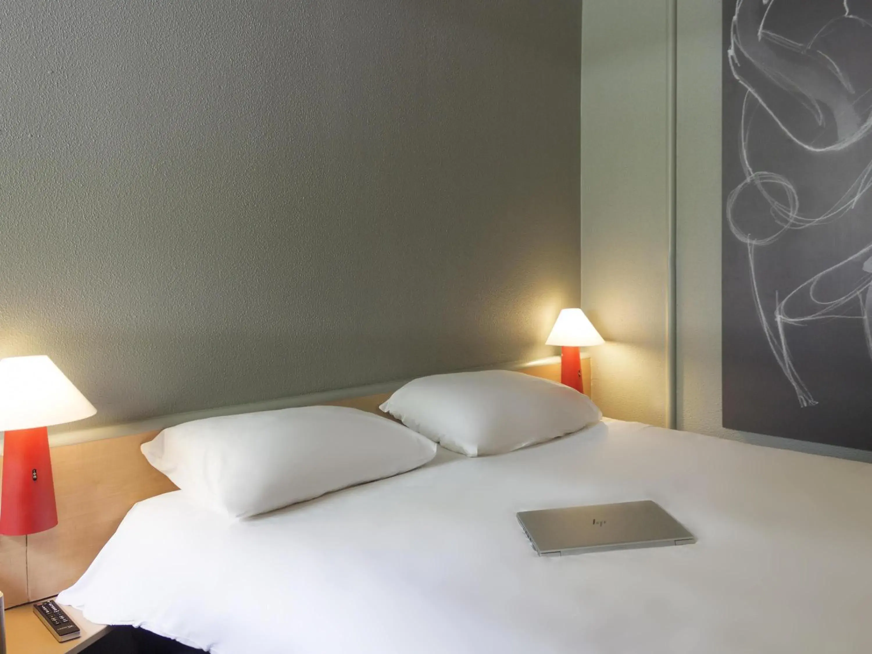 Standard Double Room in ibis Dieppe Le Val Druel Standard Double Room in ibis Dieppe Le Val Druel