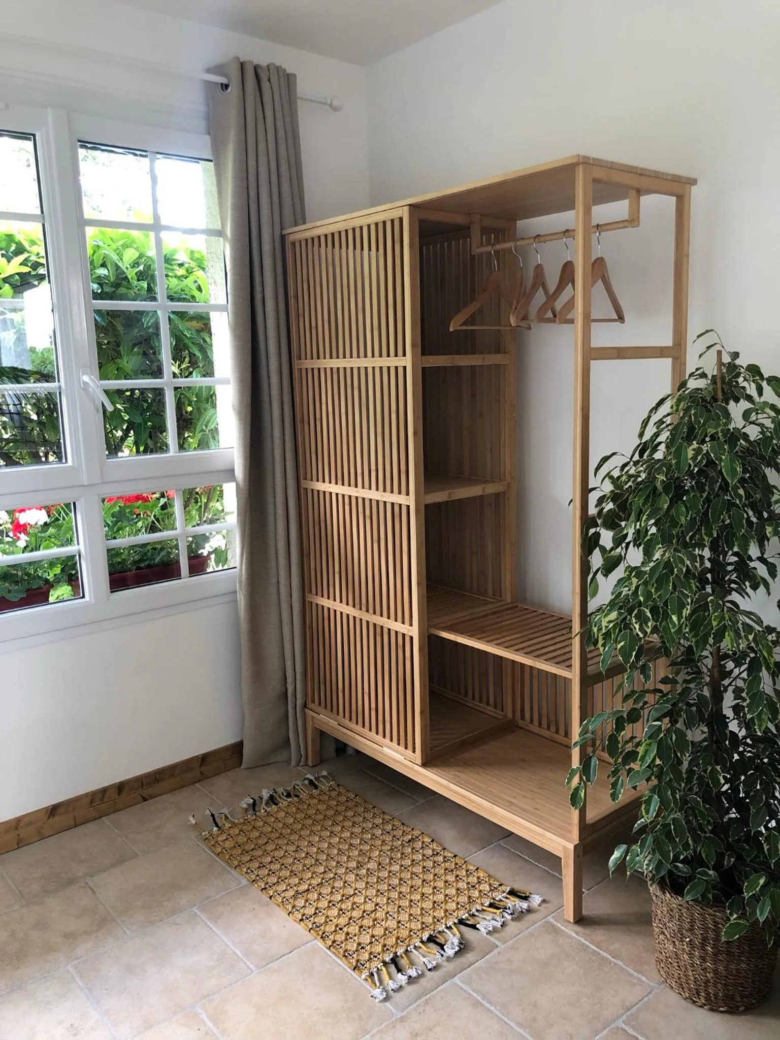 Bedroom in Jardin des Pérelles