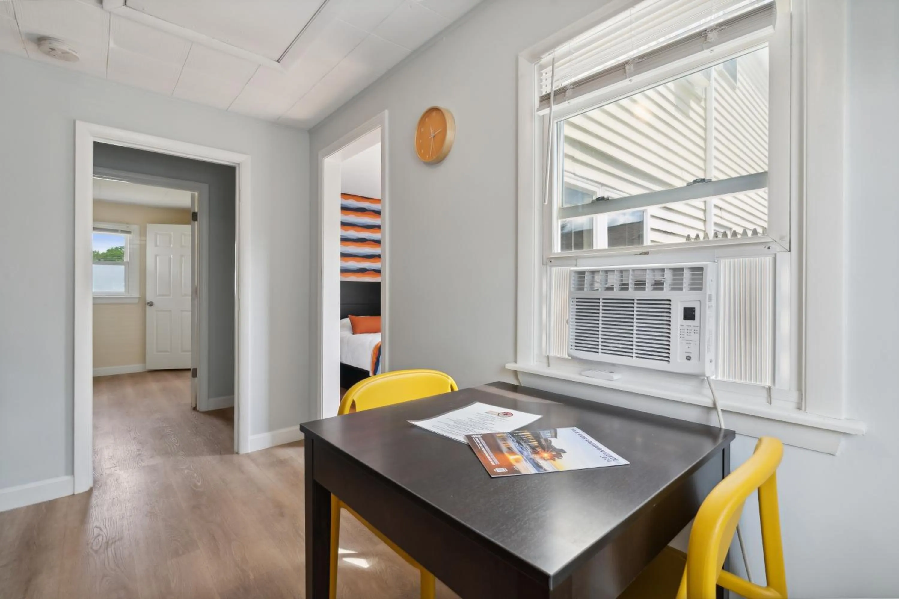 Dining area in Wagon Wheel Motel