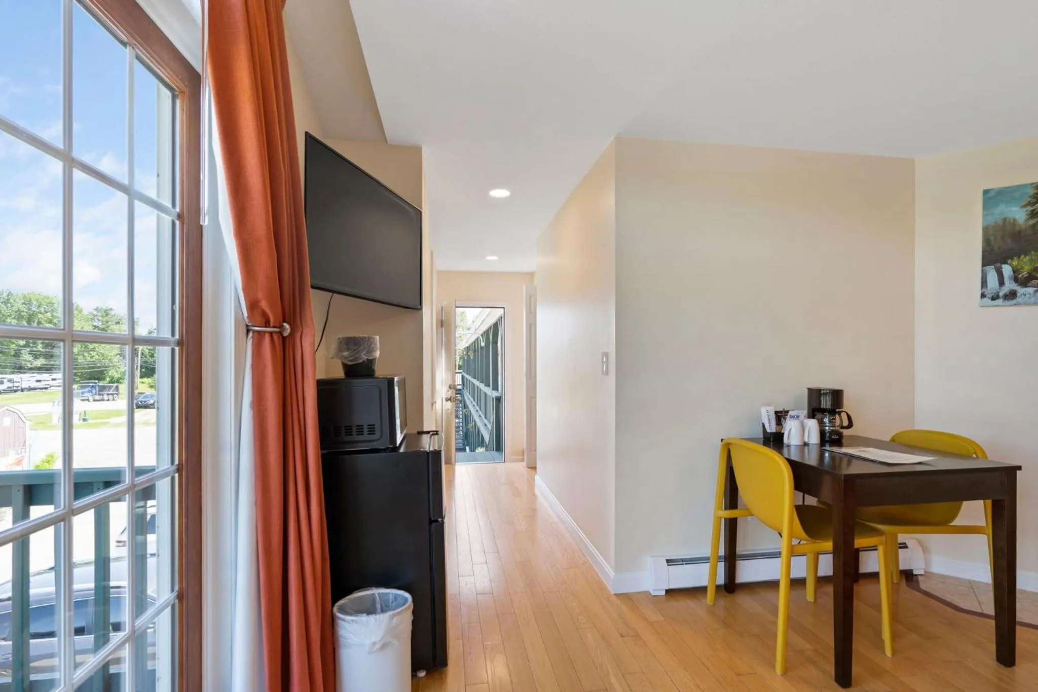 Coffee/tea facilities in Wagon Wheel Motel