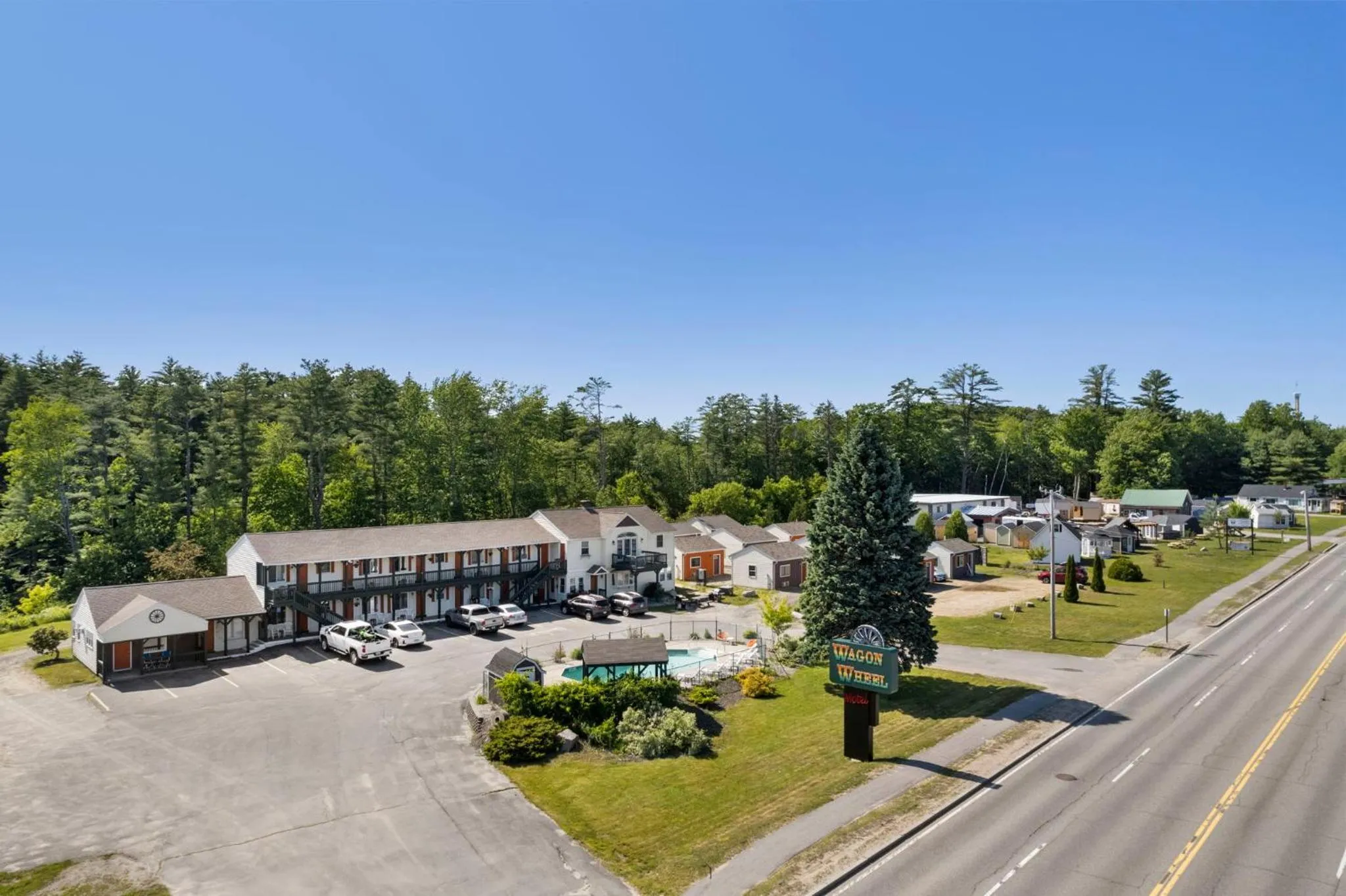 Property building in Wagon Wheel Motel