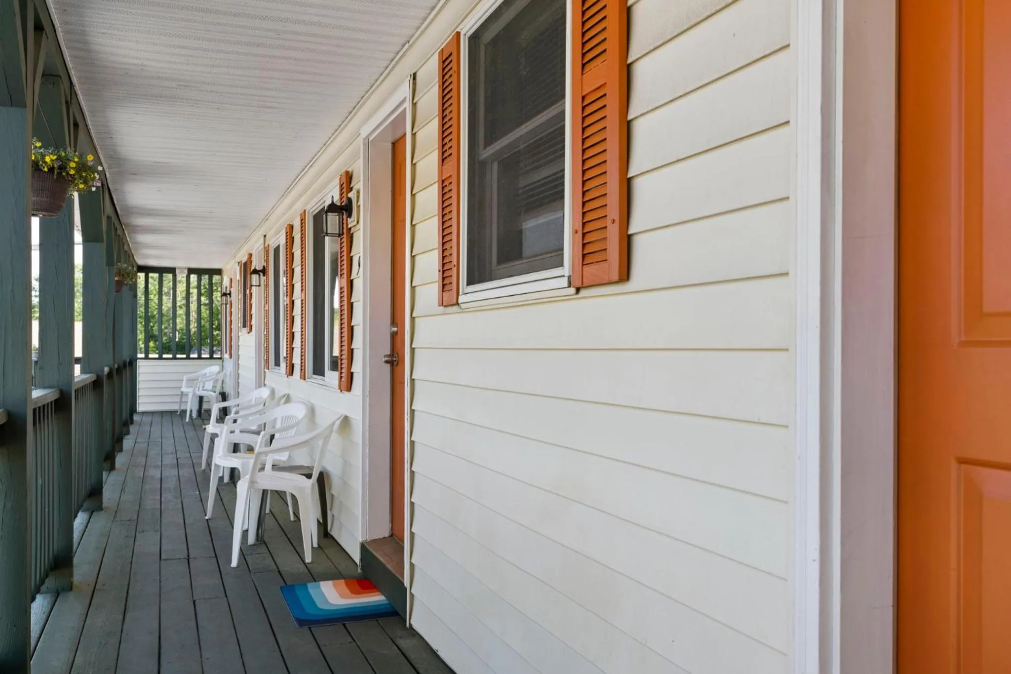 Property building in Wagon Wheel Motel