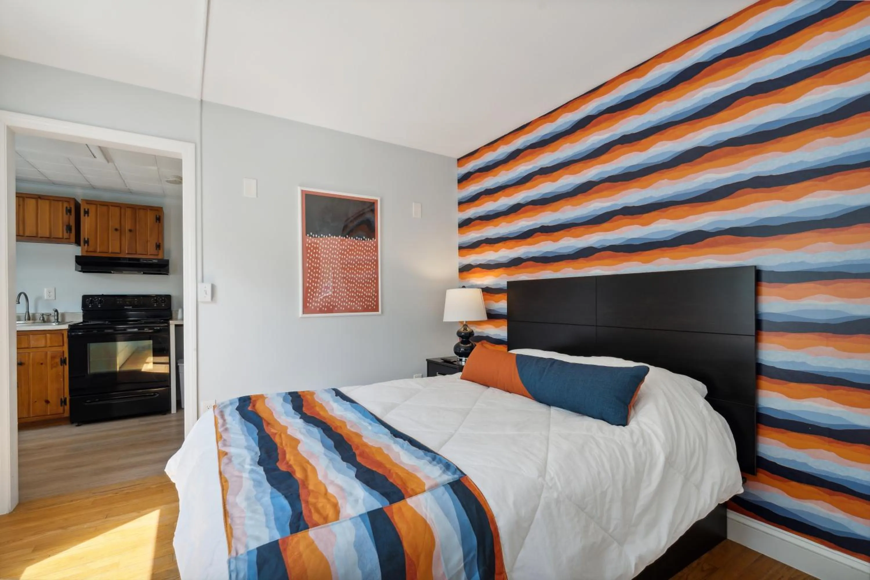 Bed in Wagon Wheel Motel