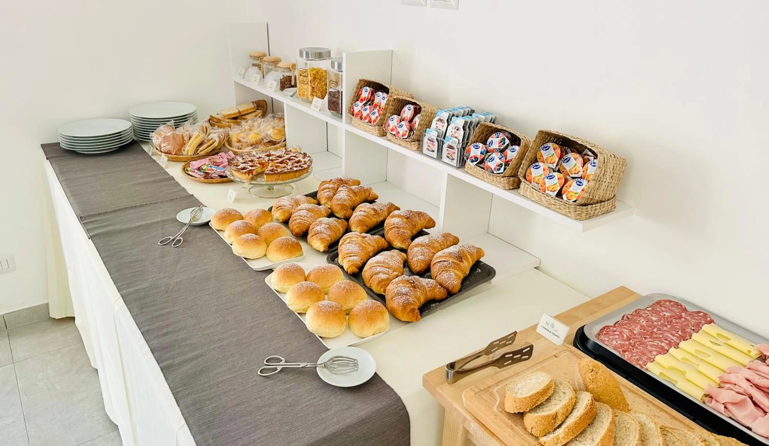 Breakfast in InVilla Bed&Breakfast - Quality Rooms