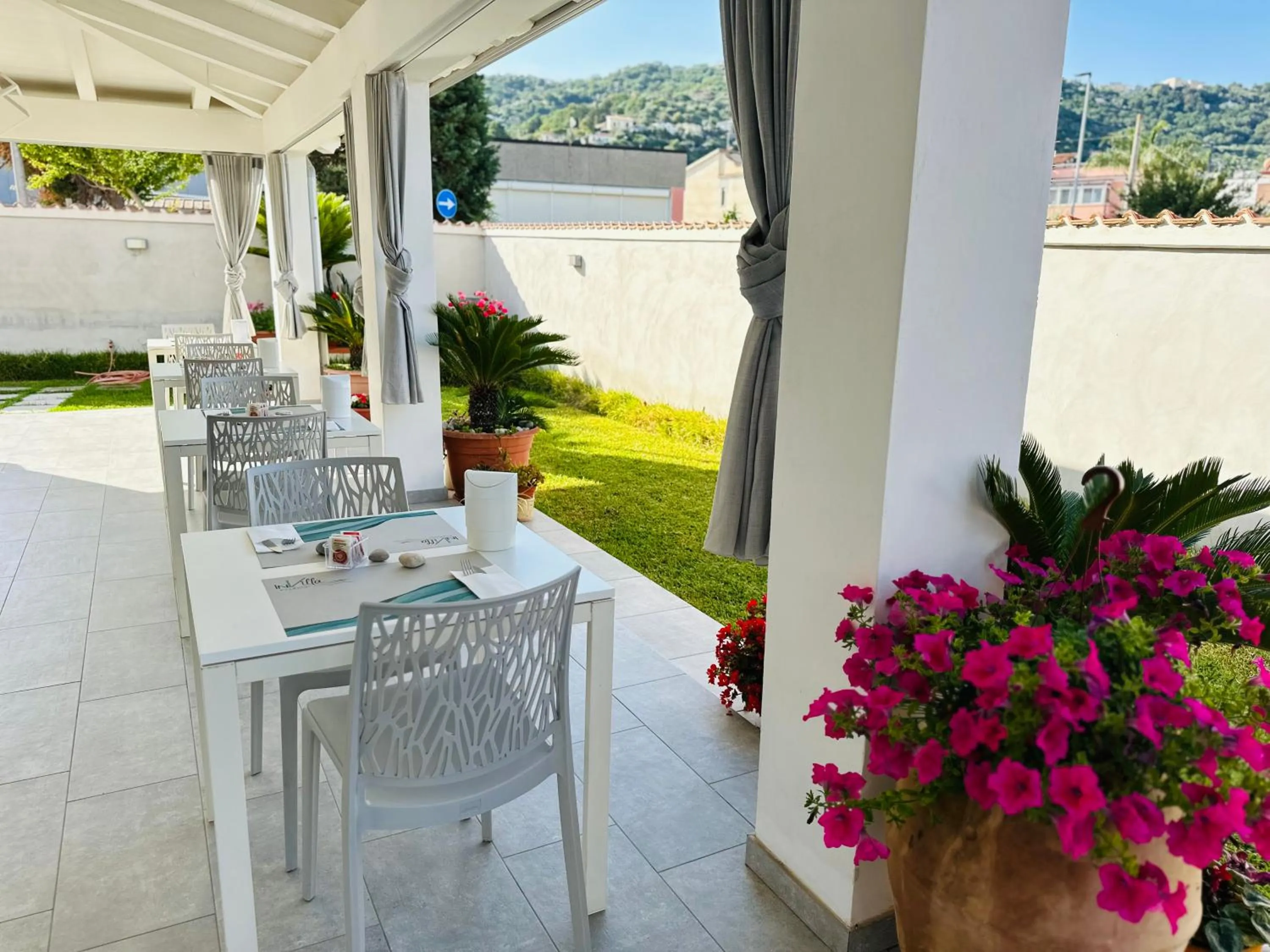 Breakfast in InVilla Bed&Breakfast - Quality Rooms